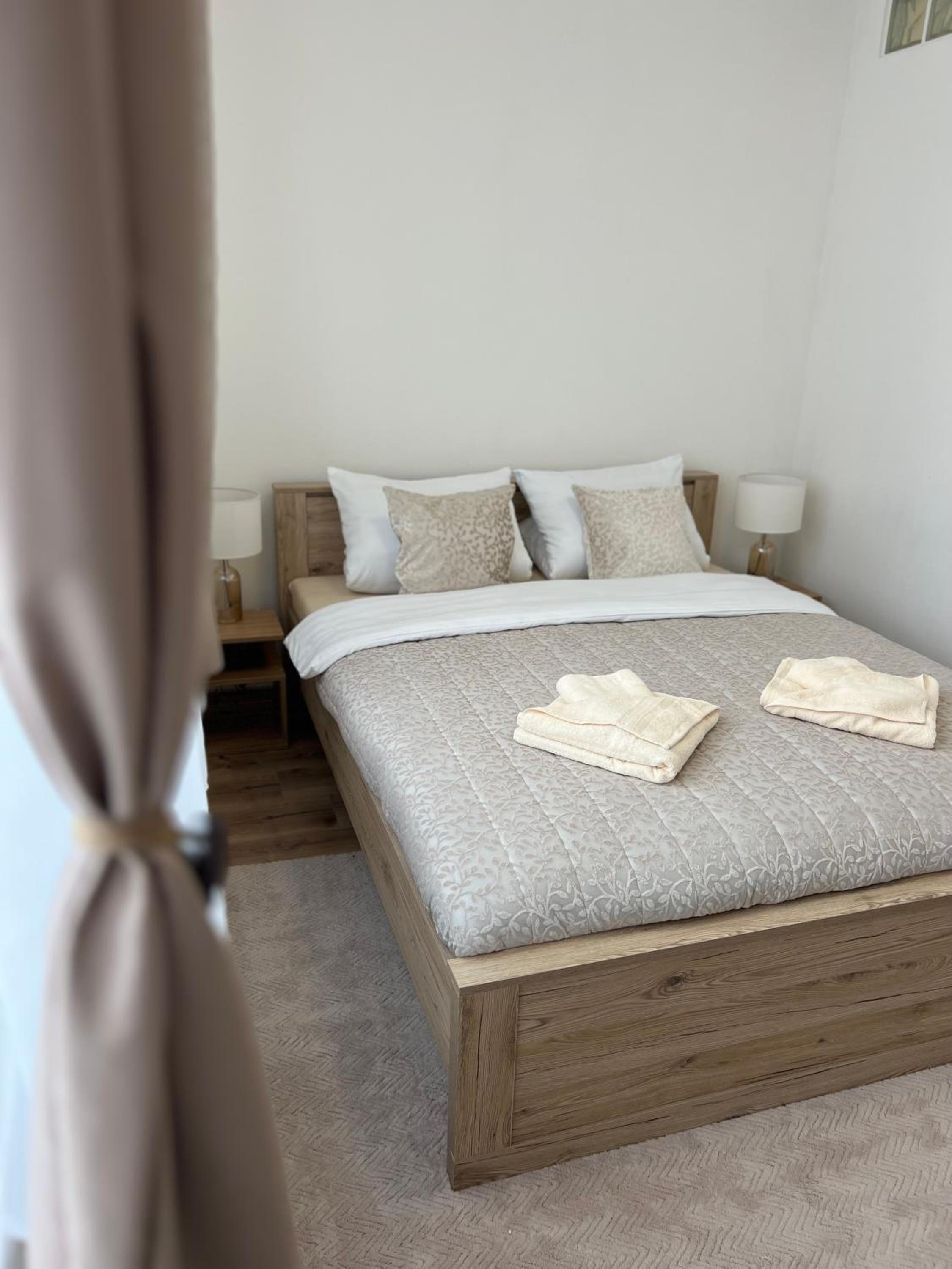 2BD- next to Presidential palace