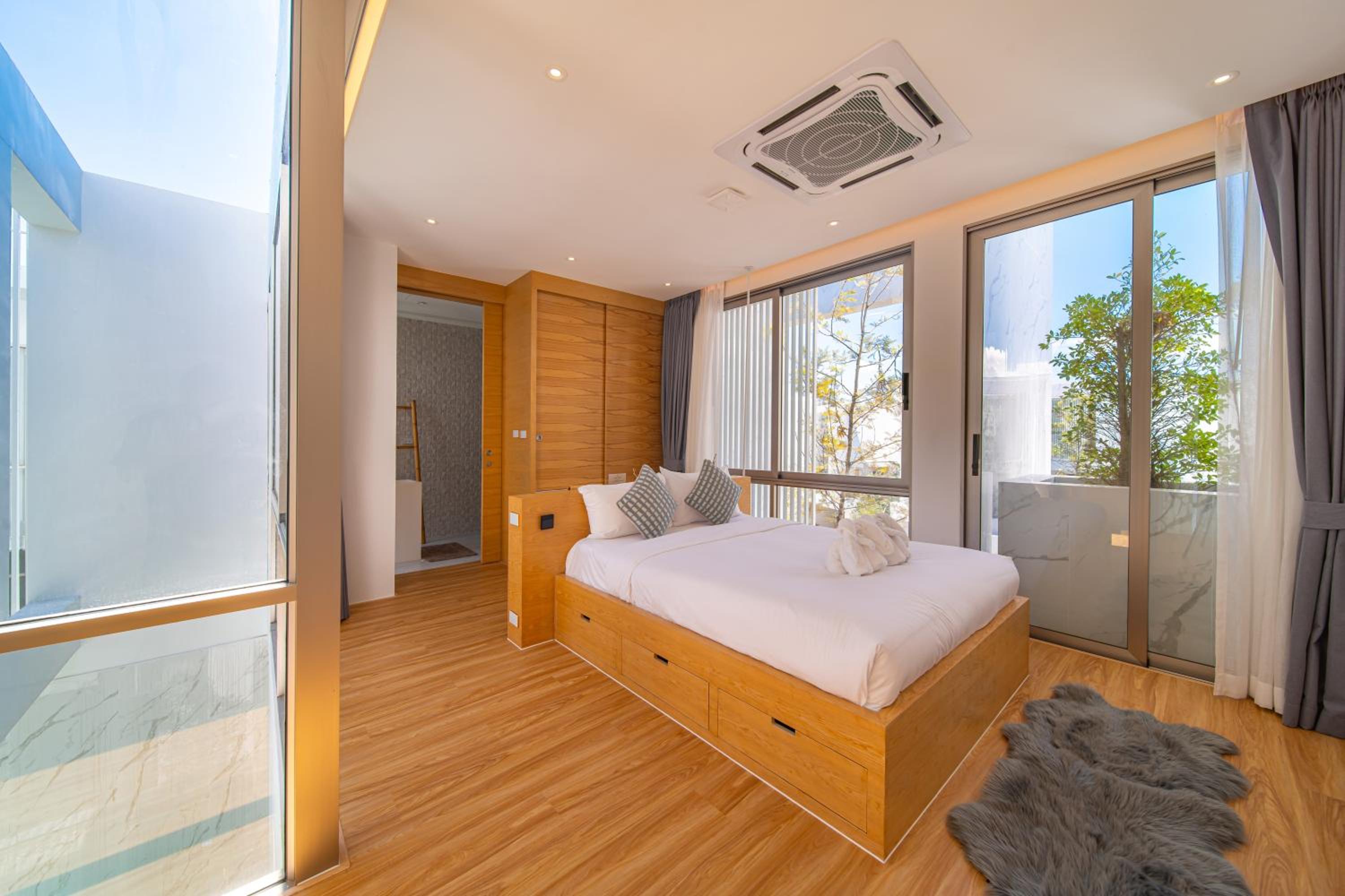 Tropical 3BR Villa with Private Pool Residence Villa by Warm Plus