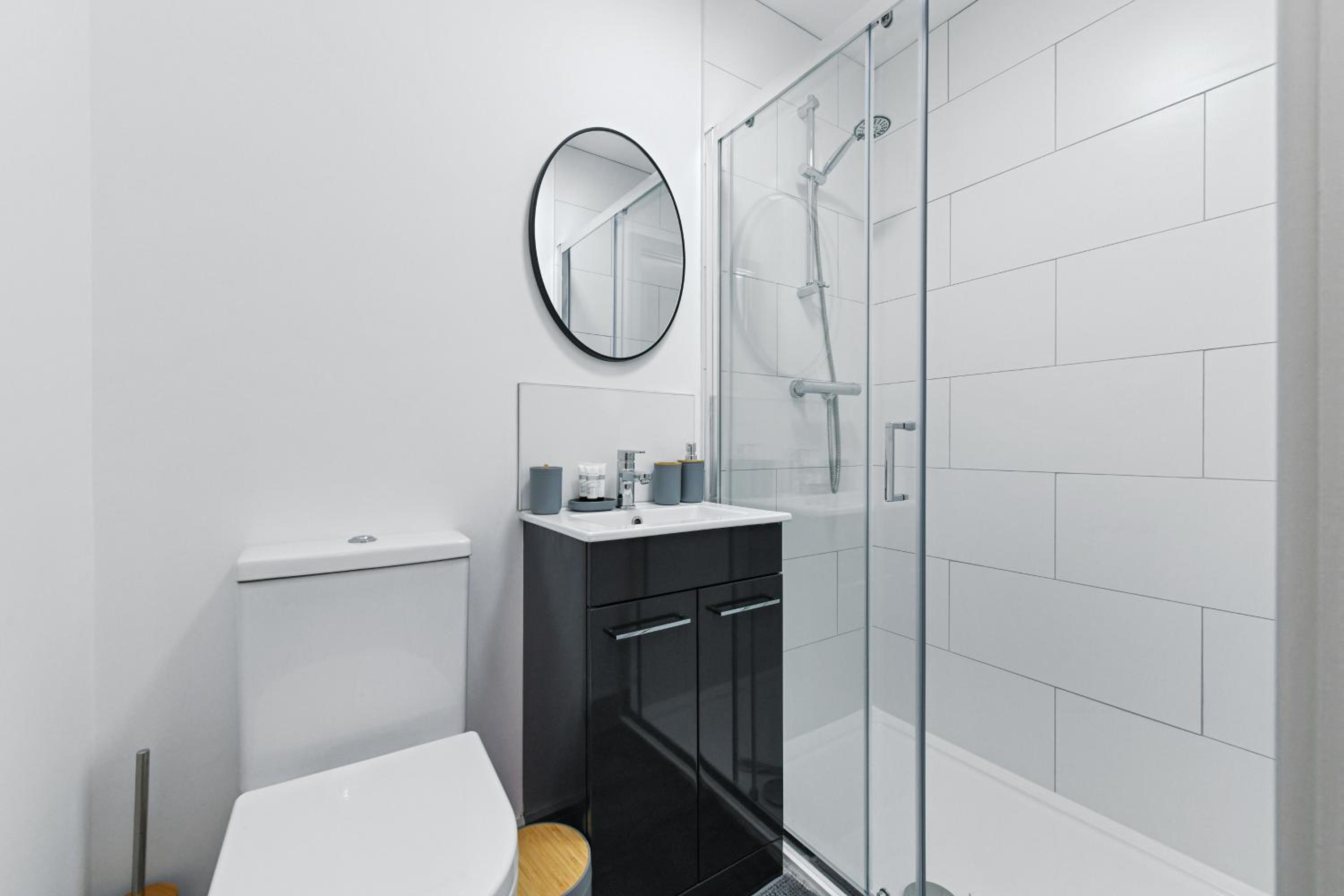 Matlock Town Centre Flat Near Transport Links