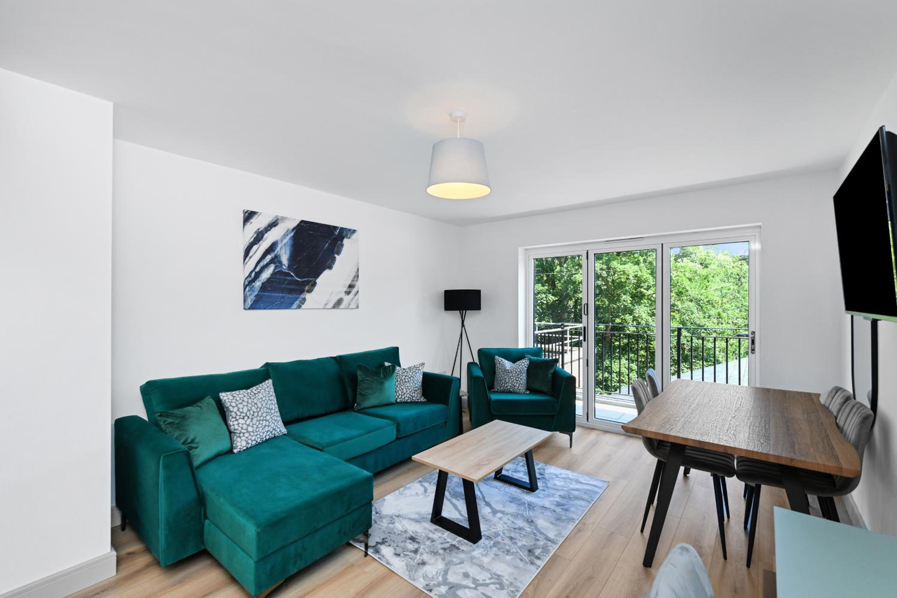 Matlock Town Centre Flat Near Transport Links