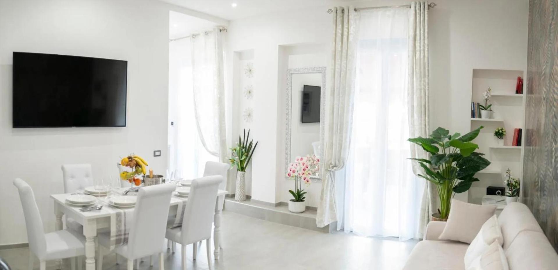 Central Luxury Apartment