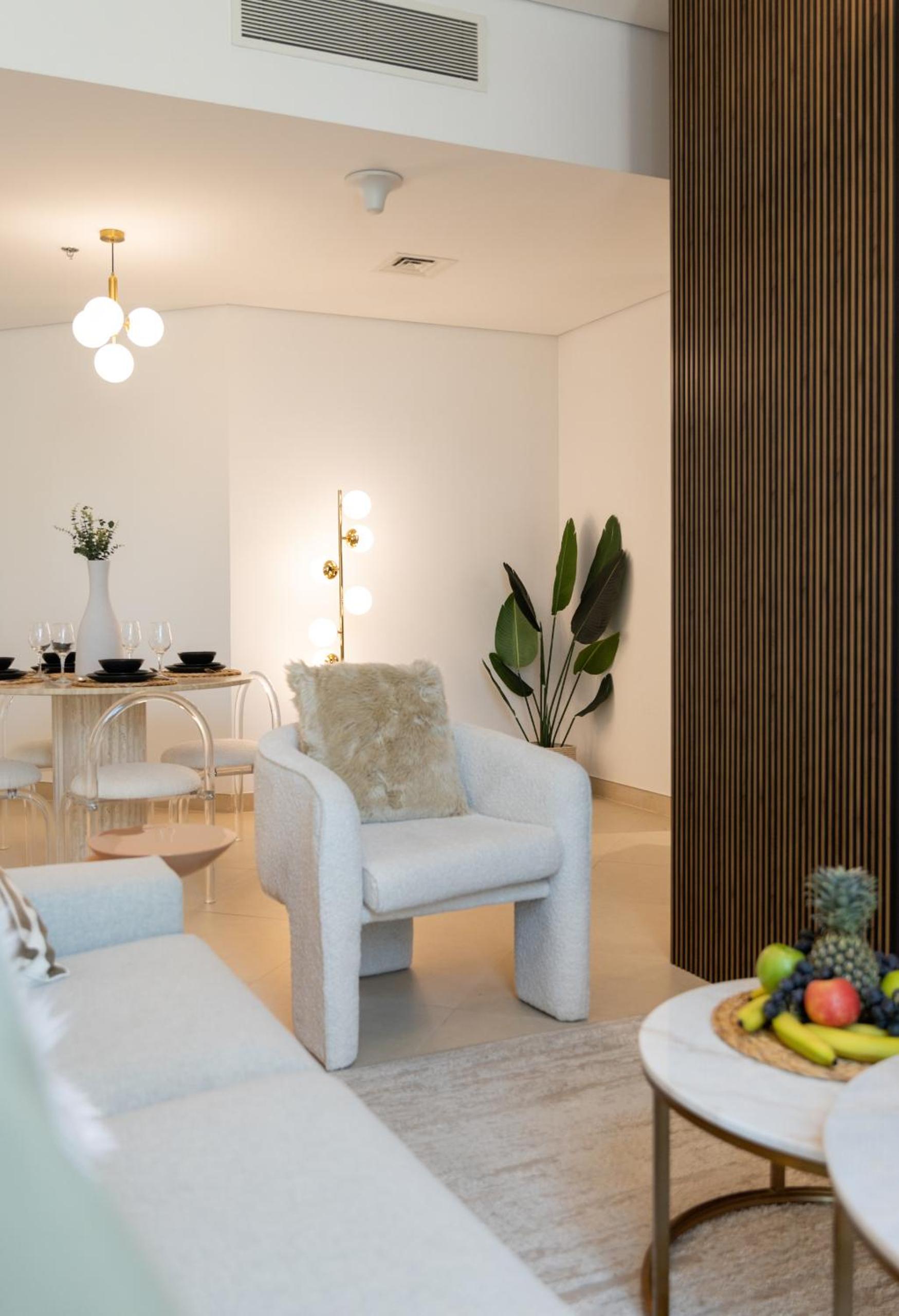 EDEN'S Homes & Villas - Iris Amber