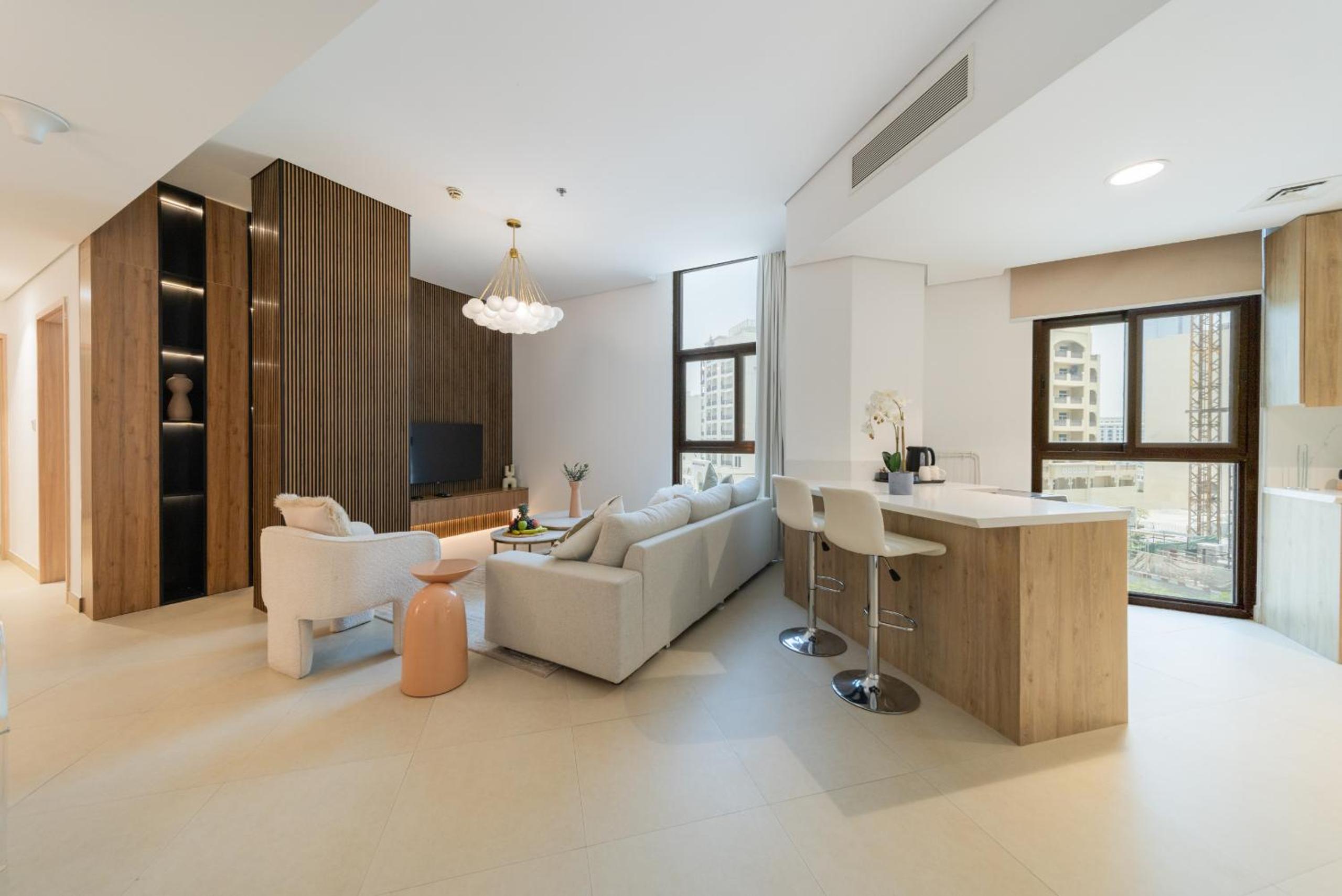 EDEN'S Homes & Villas - Iris Amber