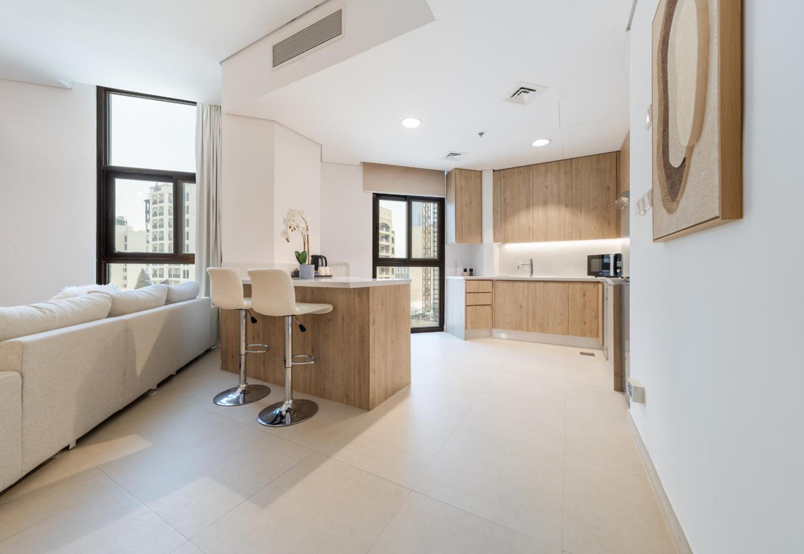 EDEN'S Homes & Villas - Iris Amber