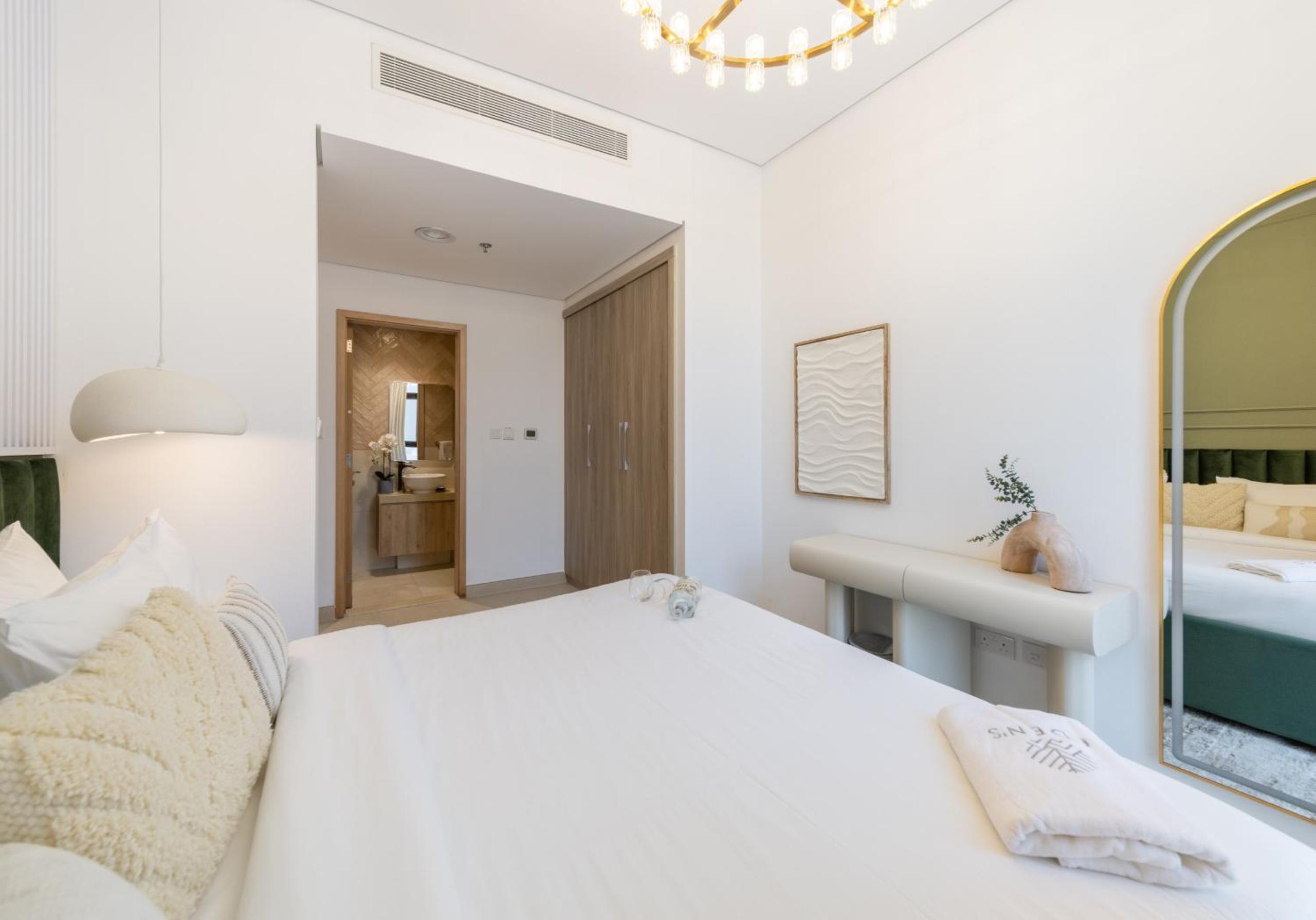EDEN'S Homes & Villas - Iris Amber