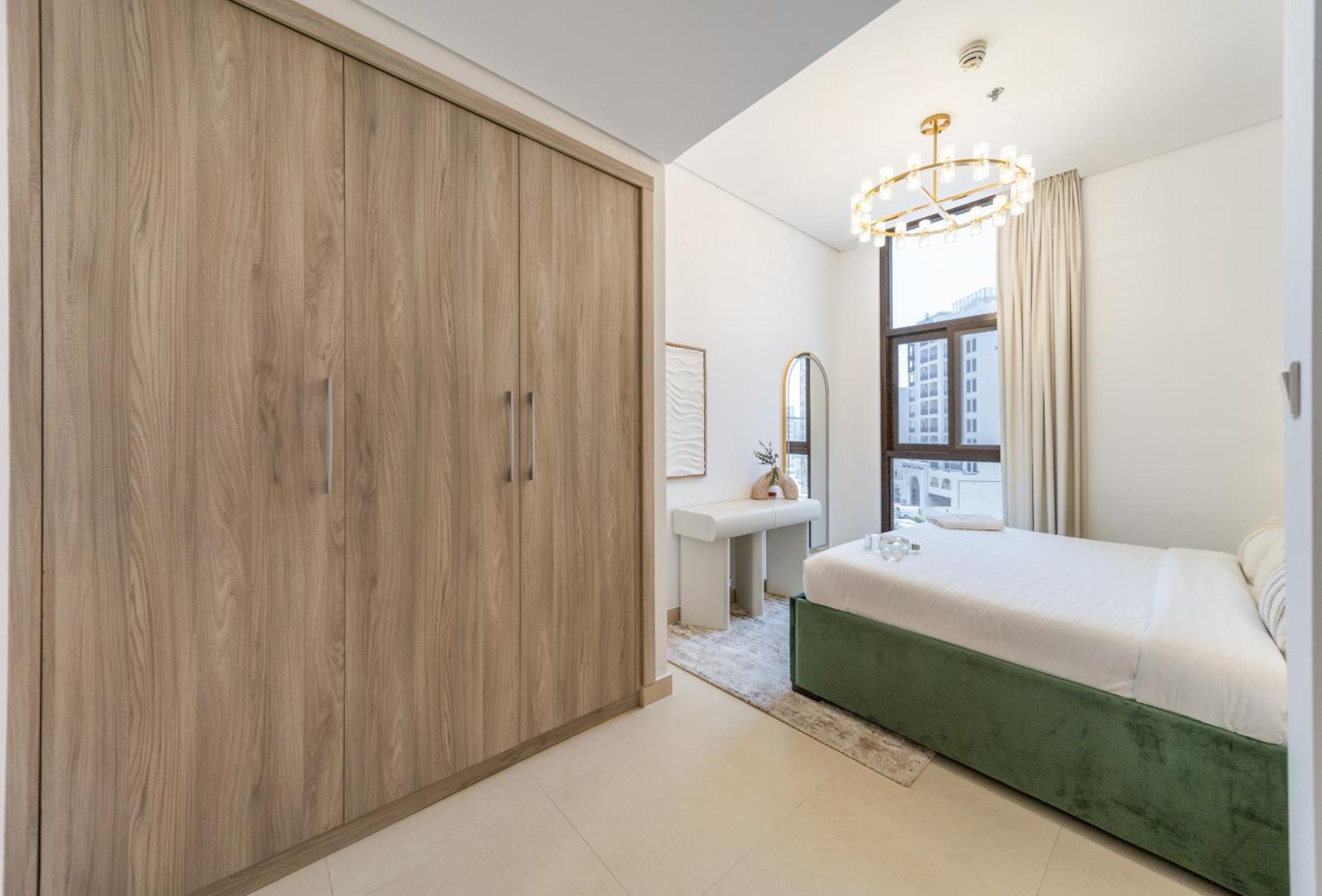EDEN'S Homes & Villas - Iris Amber