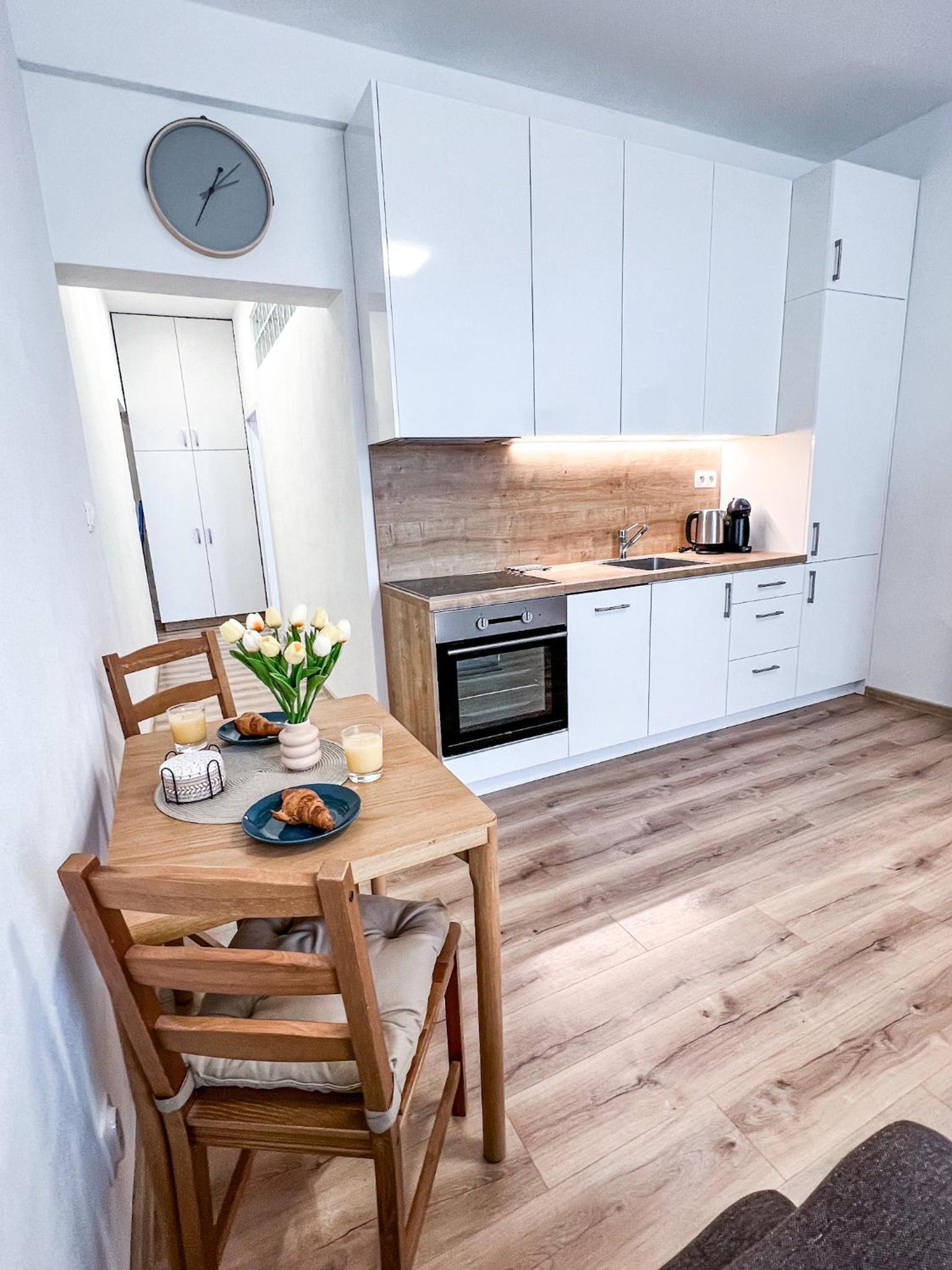 2BD- next to Presidential palace