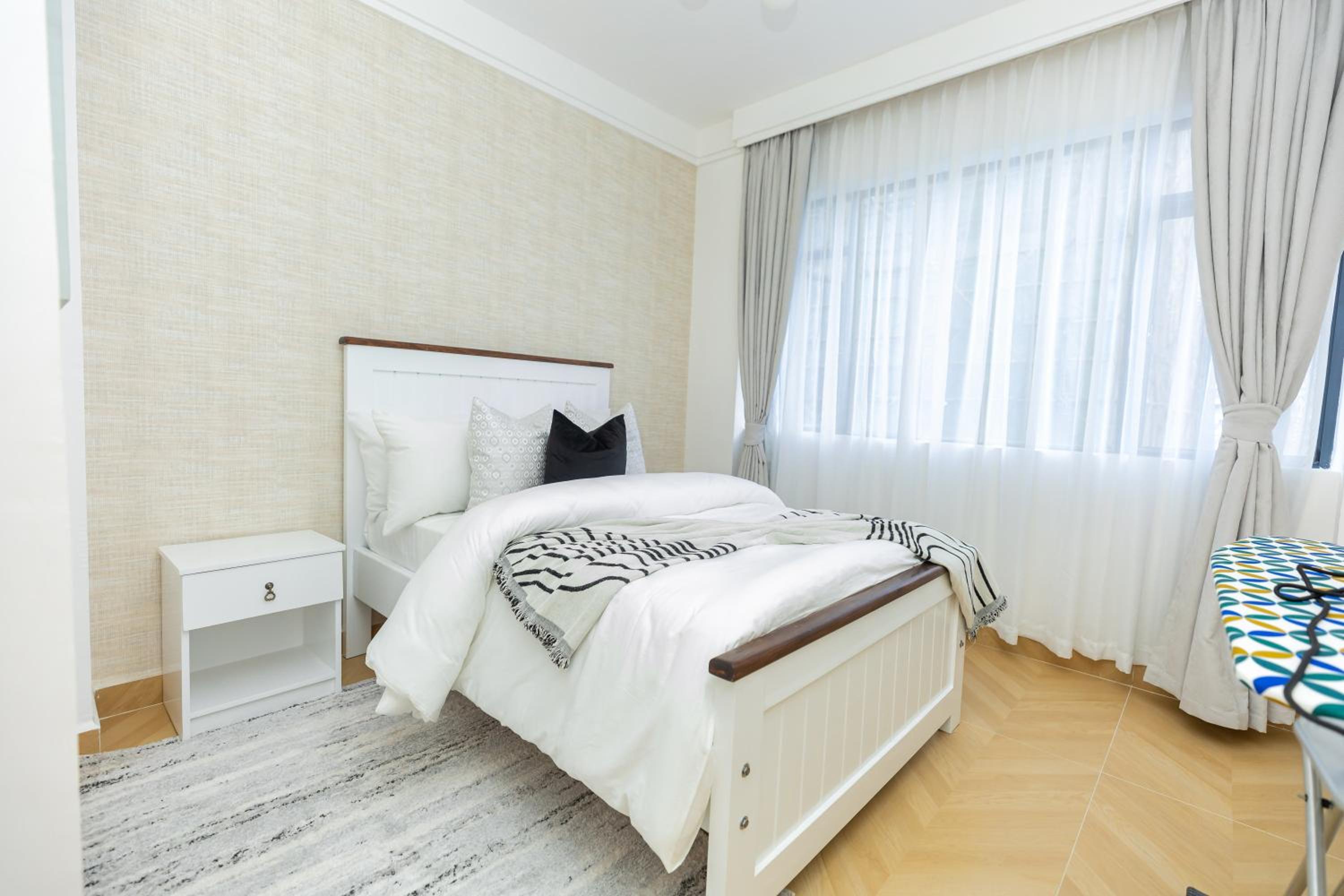 TheEJResidence- 2Bedroom All Ensuite- 7km from JKIA 3km from SGR and Expressway along Mombasa Road-Nairobi Kenya
