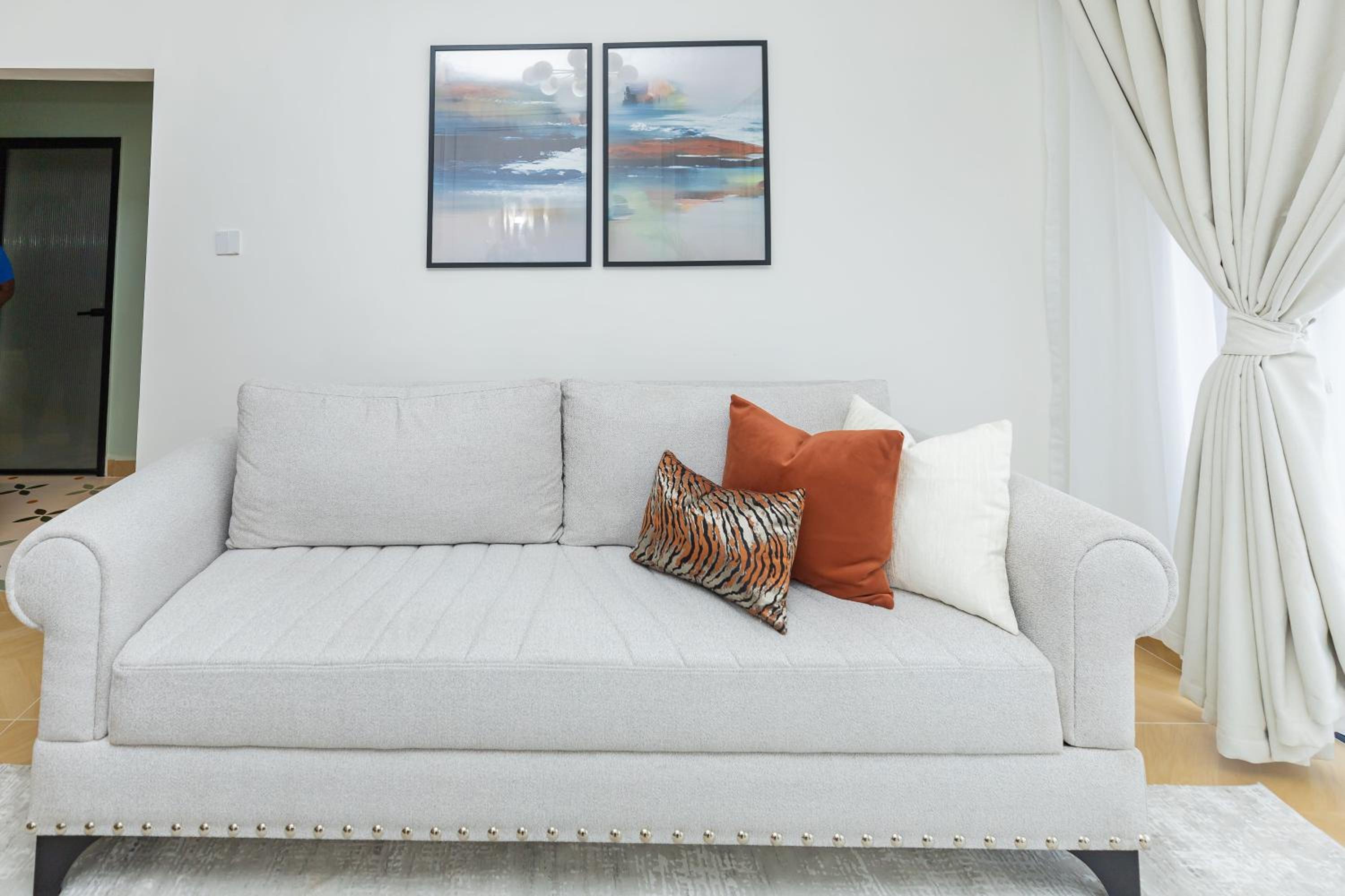 TheEJResidence- 2Bedroom All Ensuite- 7km from JKIA 3km from SGR and Expressway along Mombasa Road-Nairobi Kenya