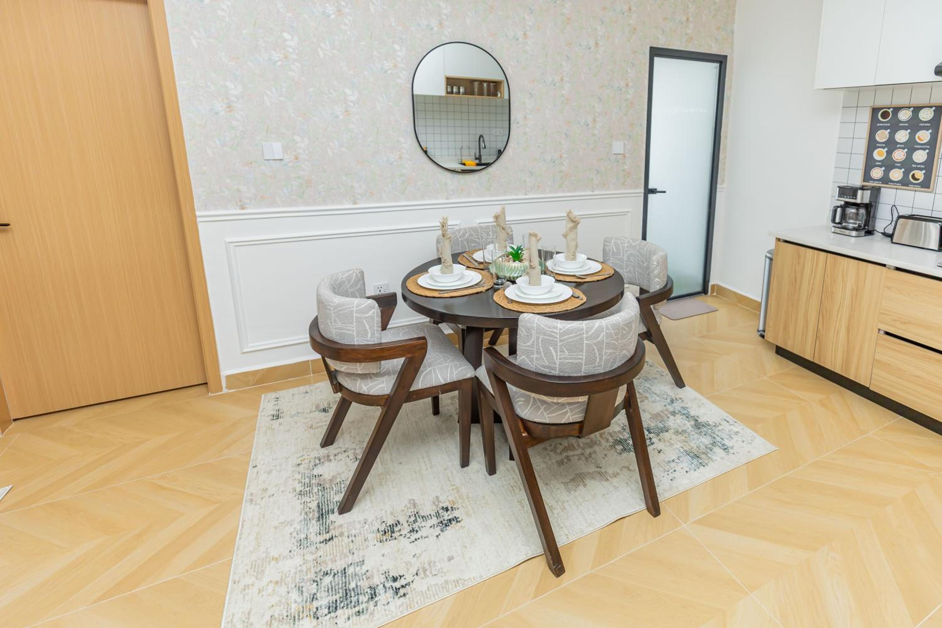 TheEJResidence- 2Bedroom All Ensuite- 7km from JKIA 3km from SGR and Expressway along Mombasa Road-Nairobi Kenya