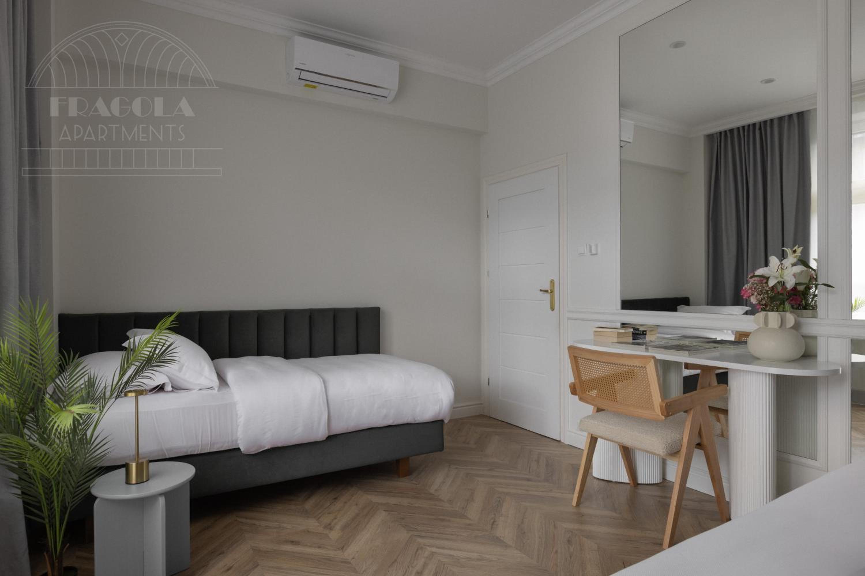 Fragola Apartments Florian Gate