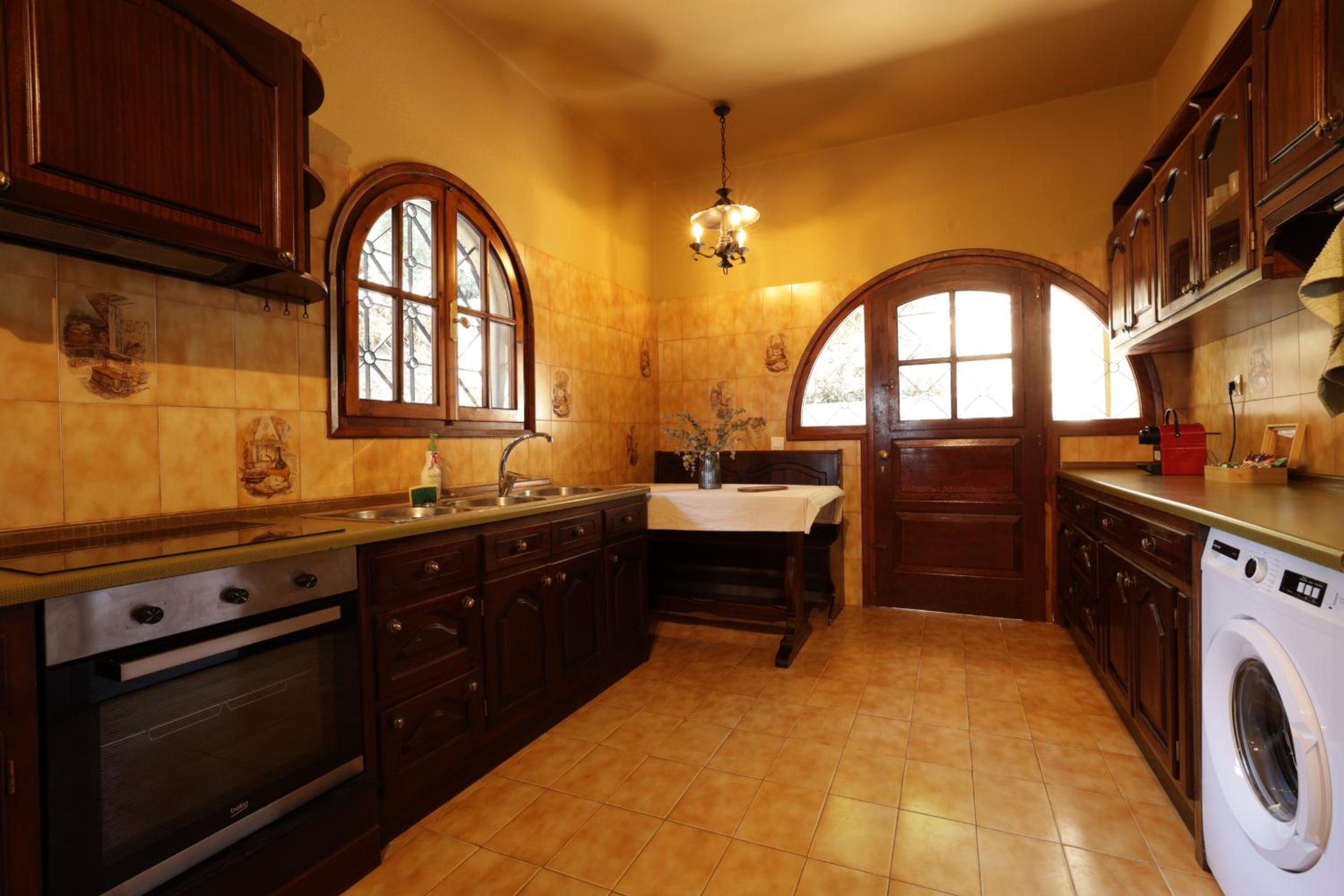 The Summit Escape House