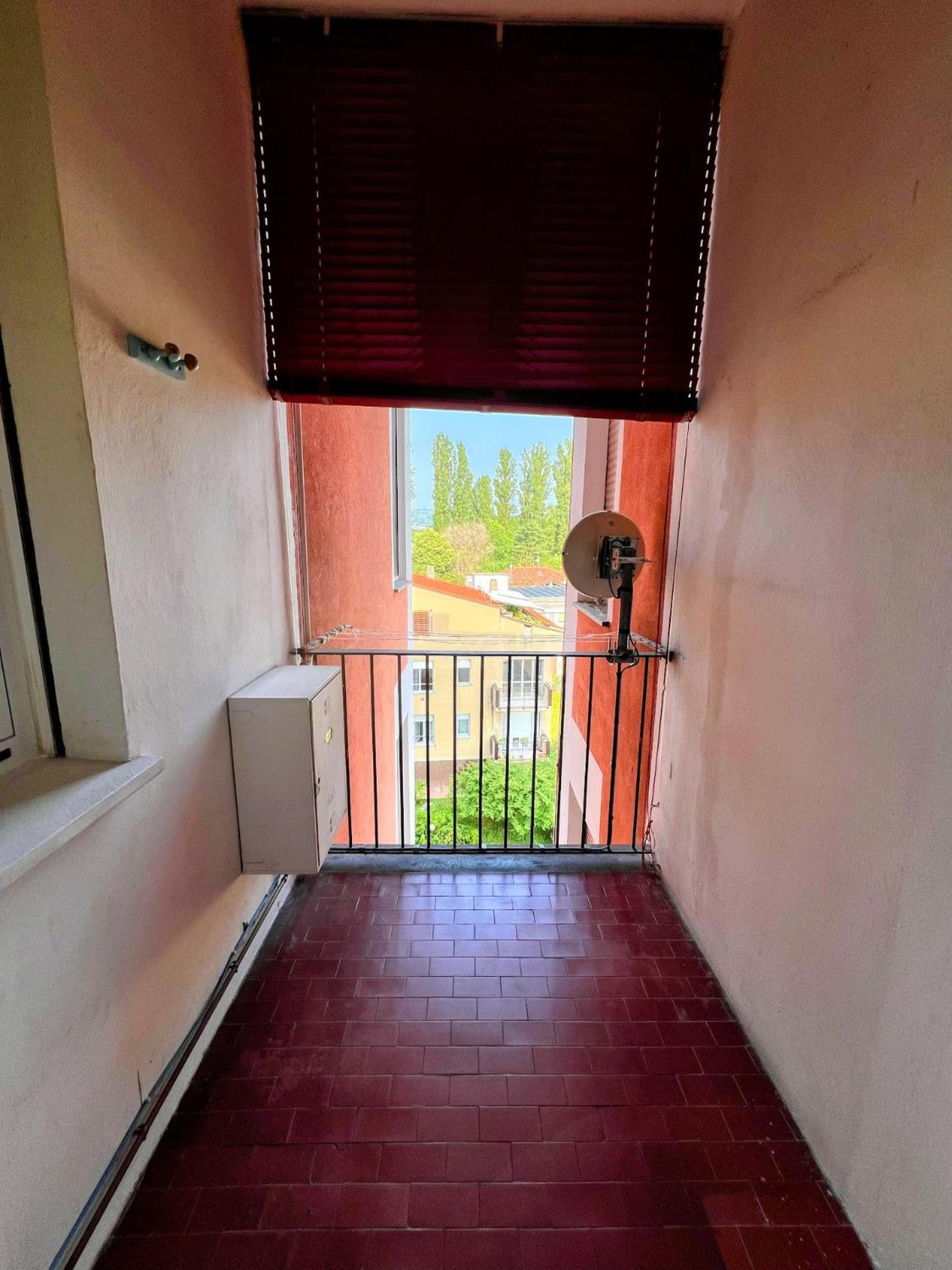 Angera Via Roma