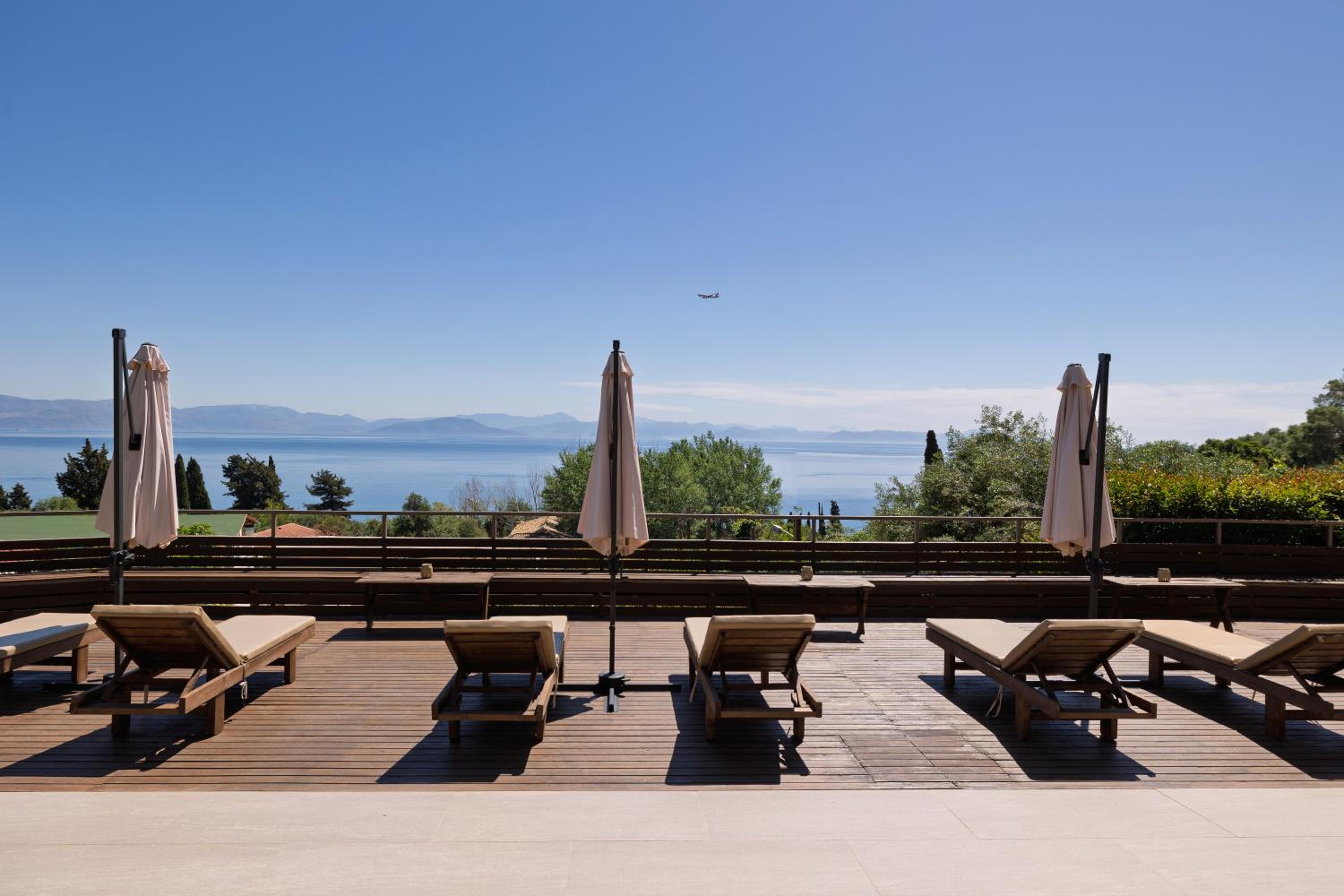 The Summit Escape House