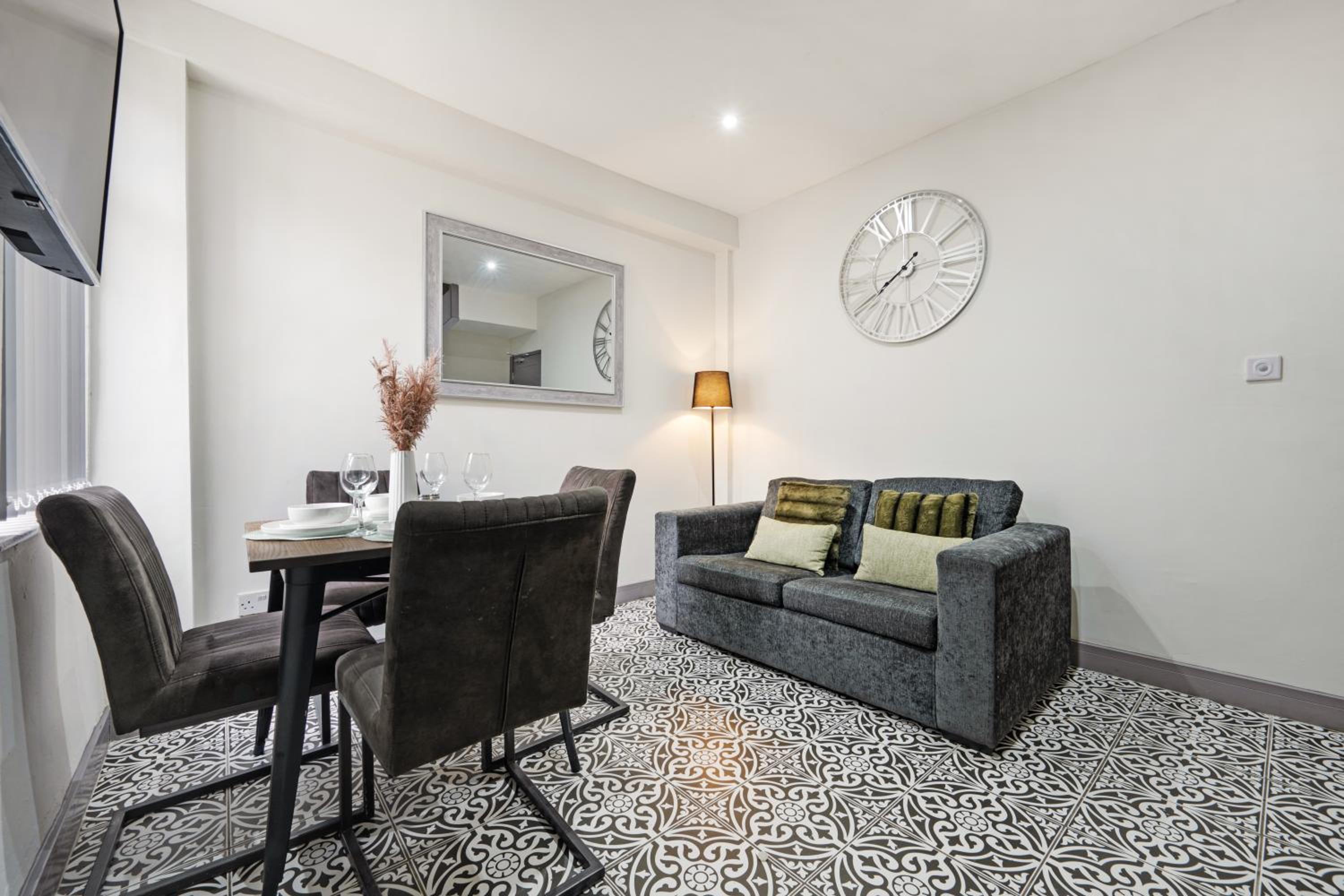 Anfield Nest - Air Host & Stay - 3 bed 3 bath