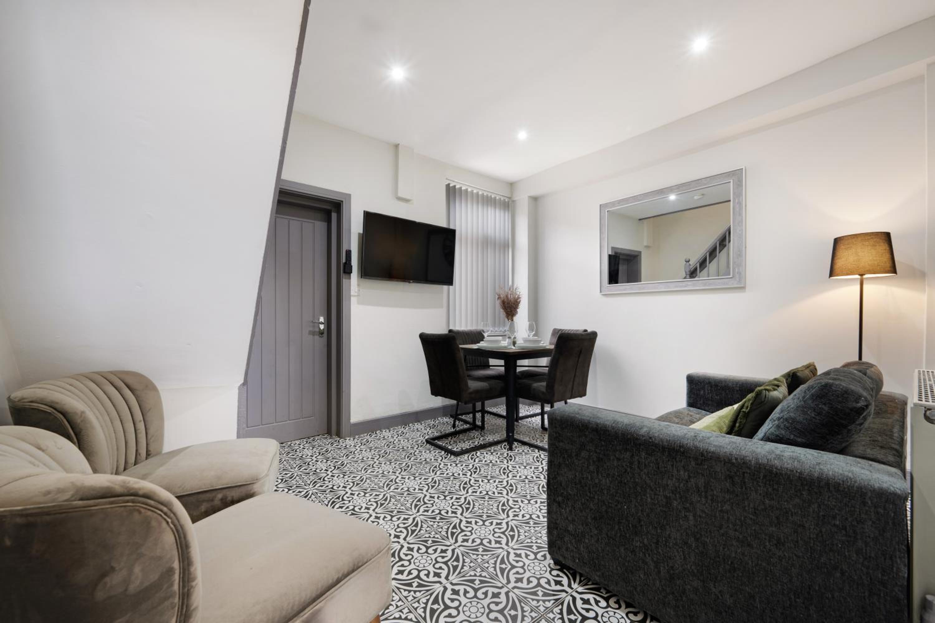 Anfield Nest - Air Host & Stay - 3 bed 3 bath