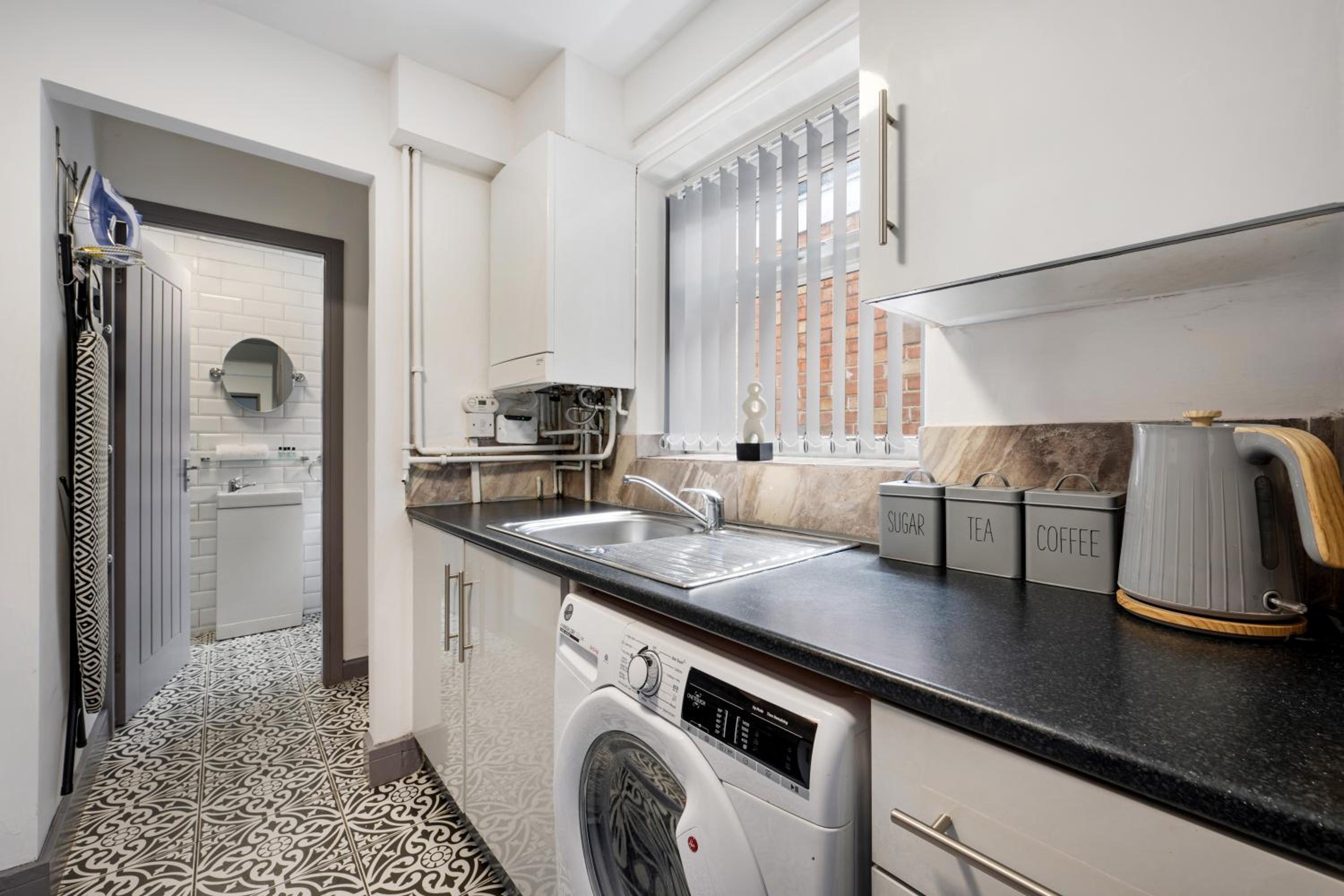 Anfield Nest - Air Host & Stay - 3 bed 3 bath