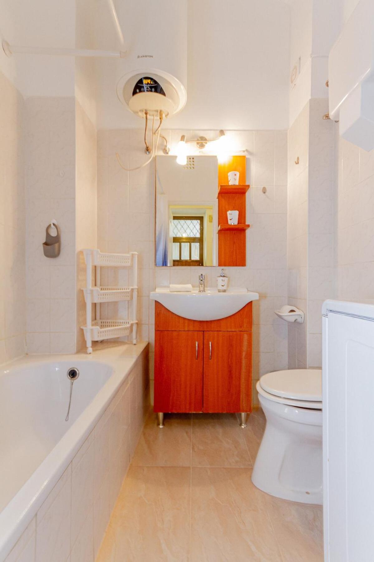 AK57 Central Apartment