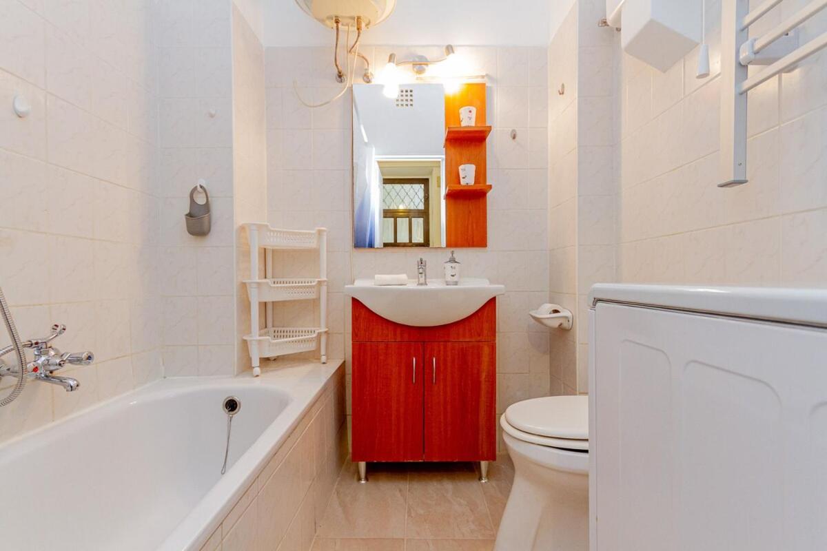 AK57 Central Apartment