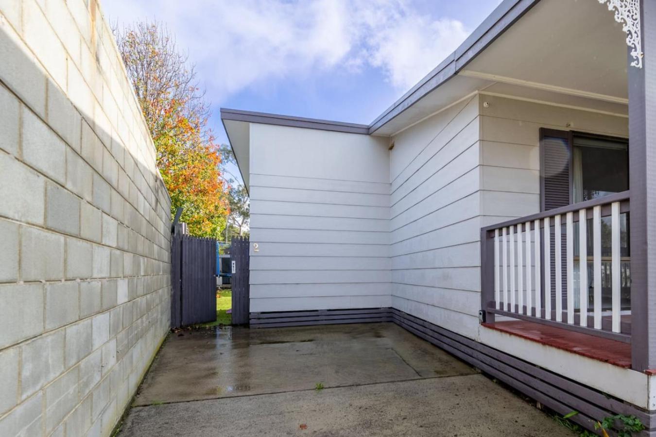 Inverloch Dual Retreat with Spa Bath 400m to Beach