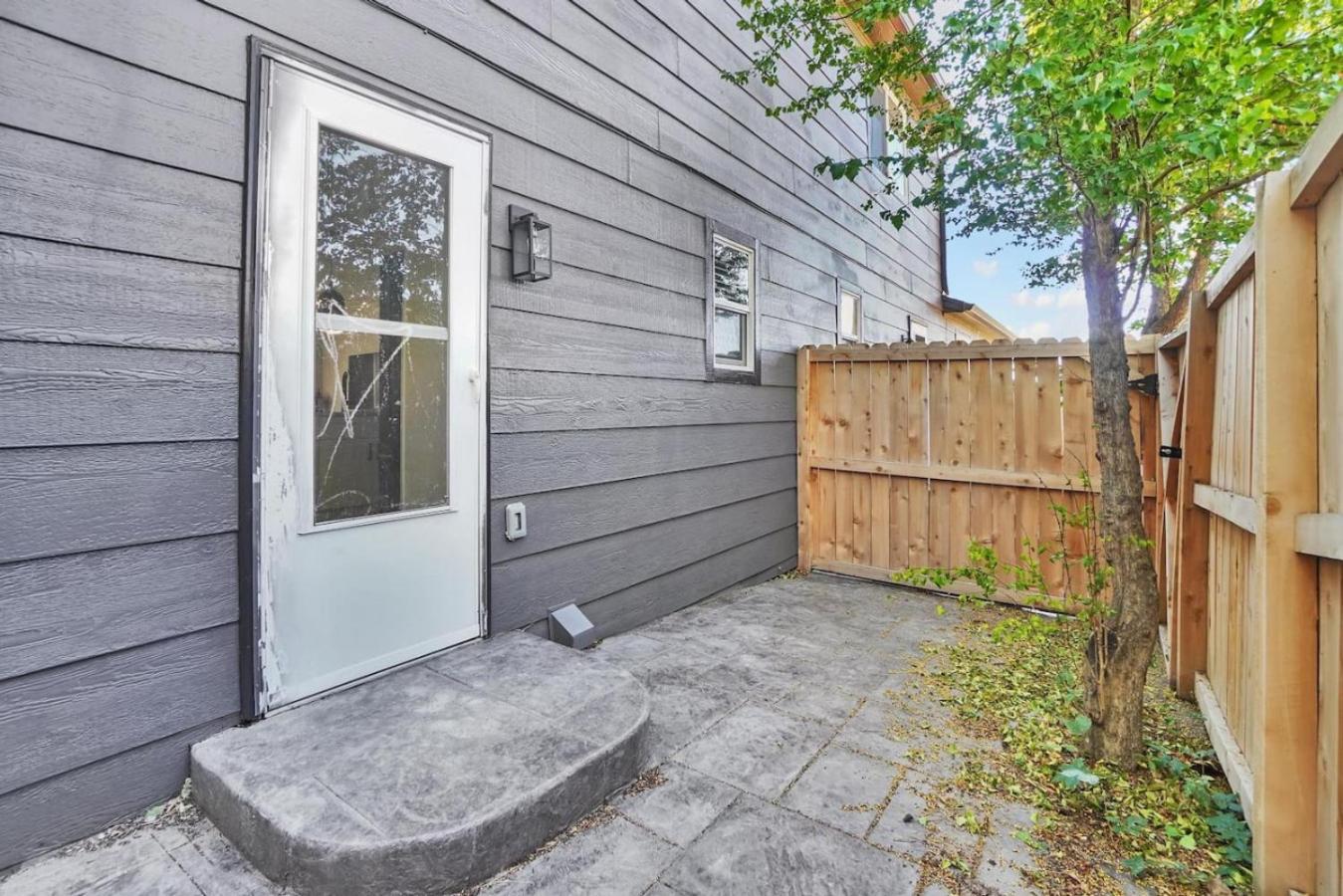 Stylish Arvada Duplex 10 Min to Olde Town and Denver