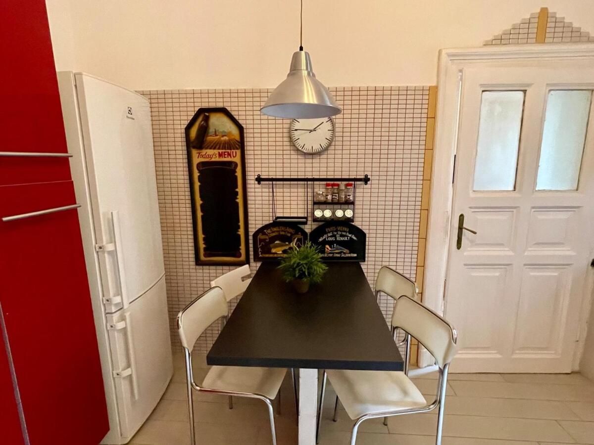 I68 Spacious 2BR