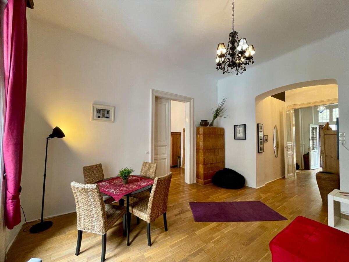 I68 Spacious 2BR