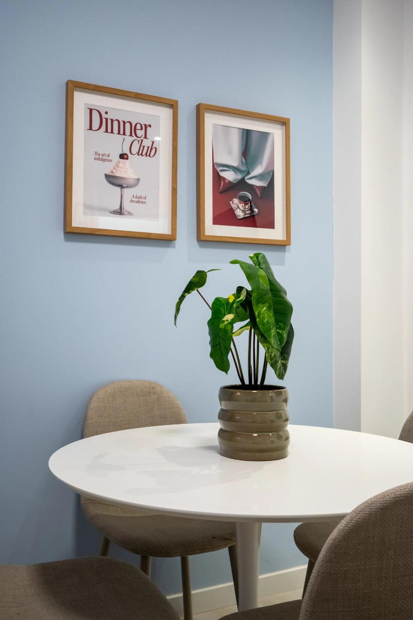Perfect City Base - Steps from Piata Universitatii