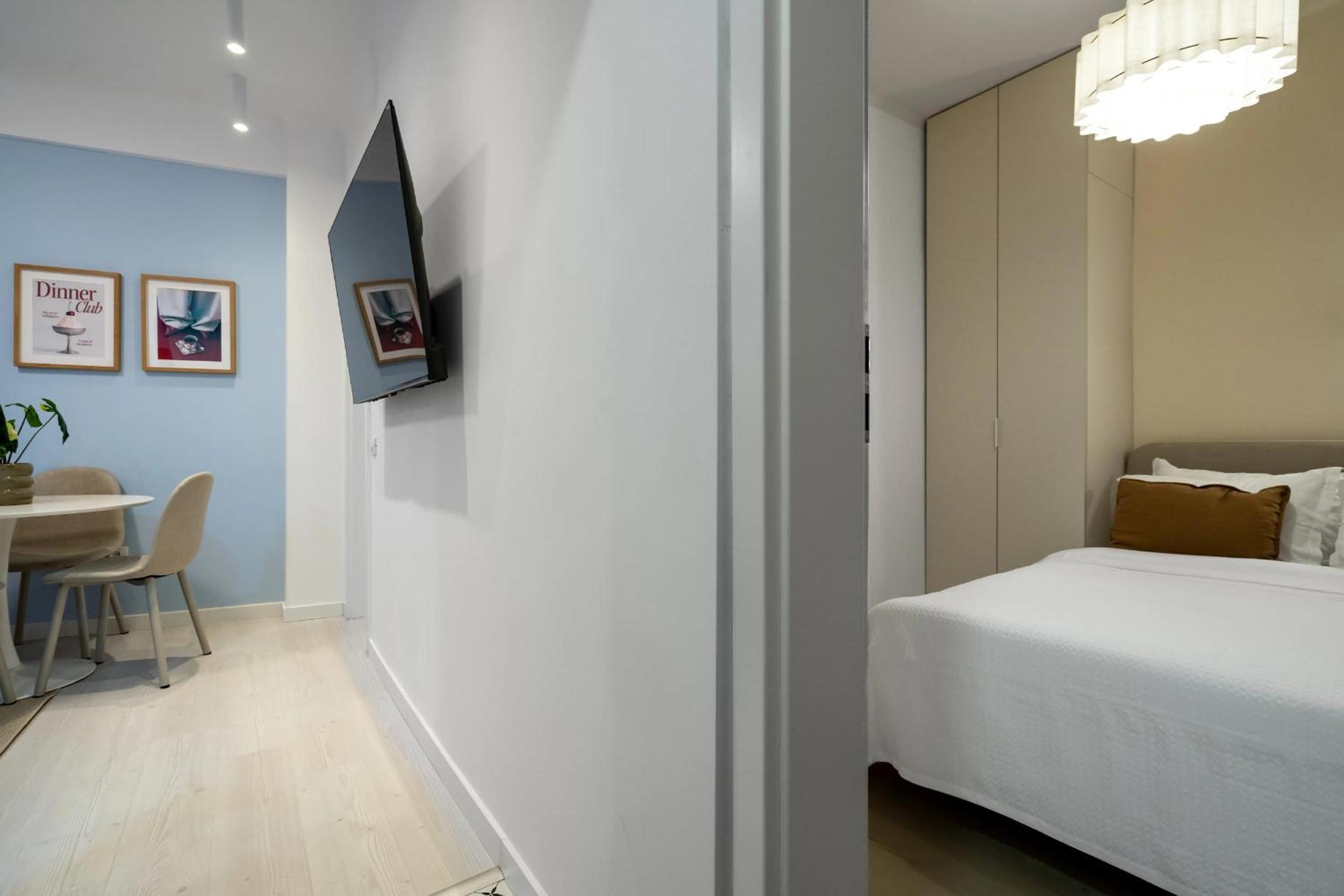 Perfect City Base - Steps from Piata Universitatii