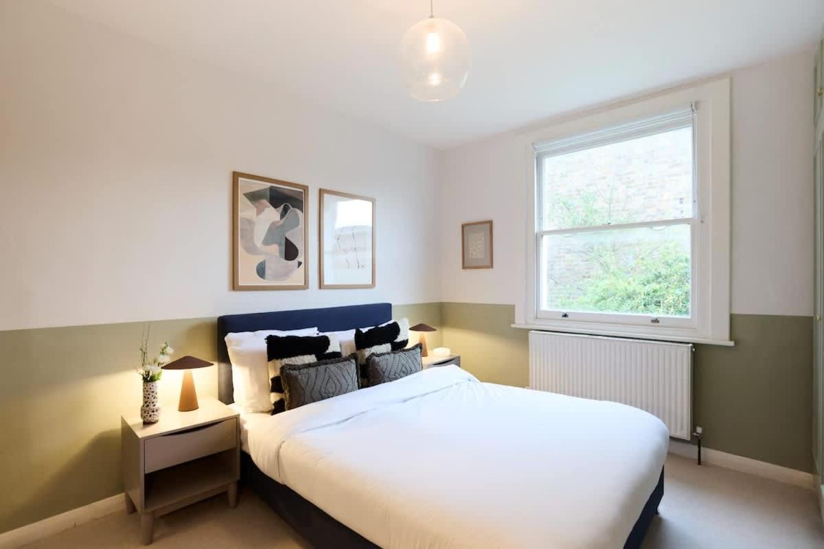 The Kensal Green Hideout - Classy 2BDR Apartment