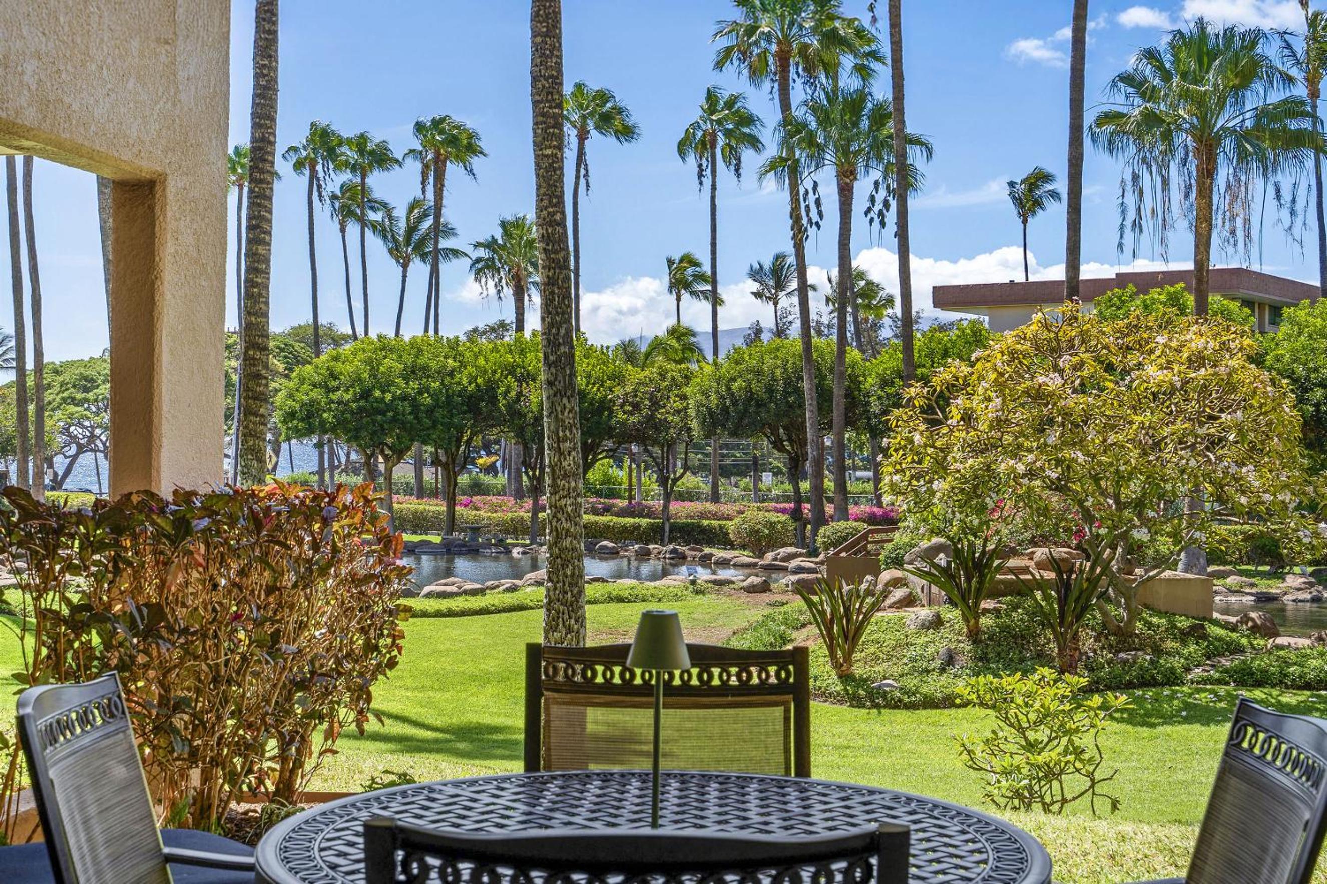 Kamaole Sands 10-113 - Ocean View, Ground Level, Stunning Renovation, Split-AC!