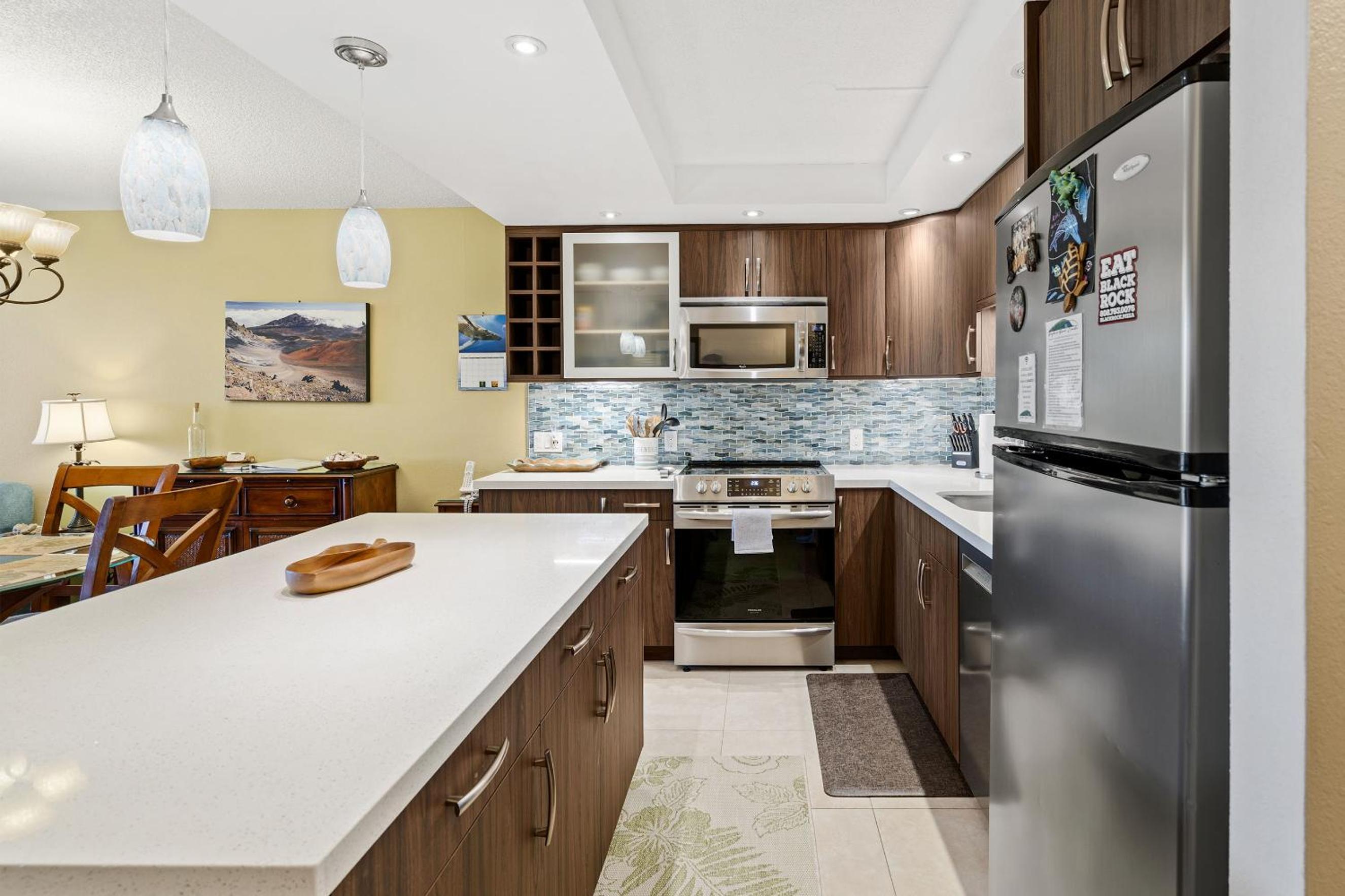 Kamaole Sands 10-113 - Ocean View, Ground Level, Stunning Renovation, Split-AC!