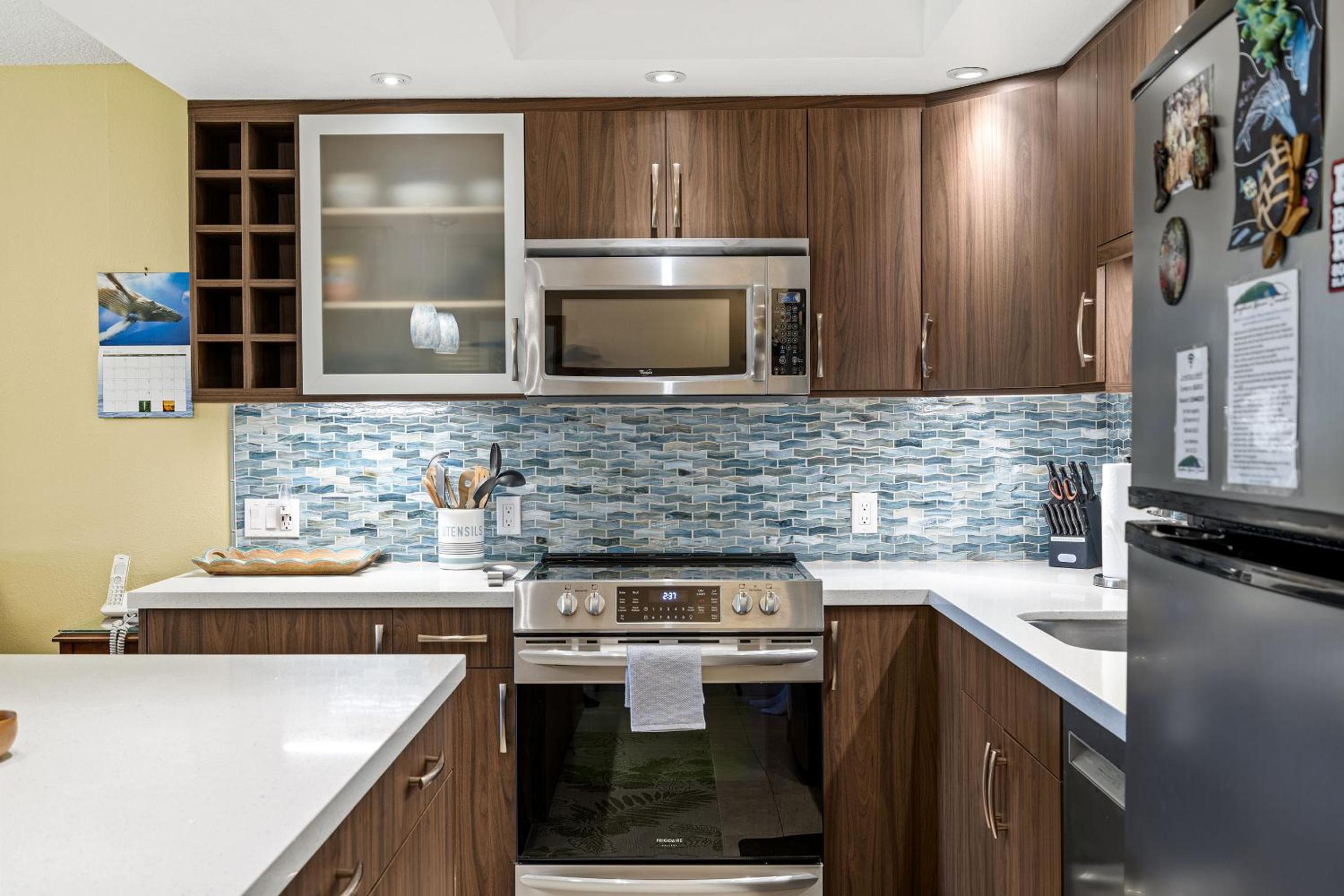 Kamaole Sands 10-113 - Ocean View, Ground Level, Stunning Renovation, Split-AC!
