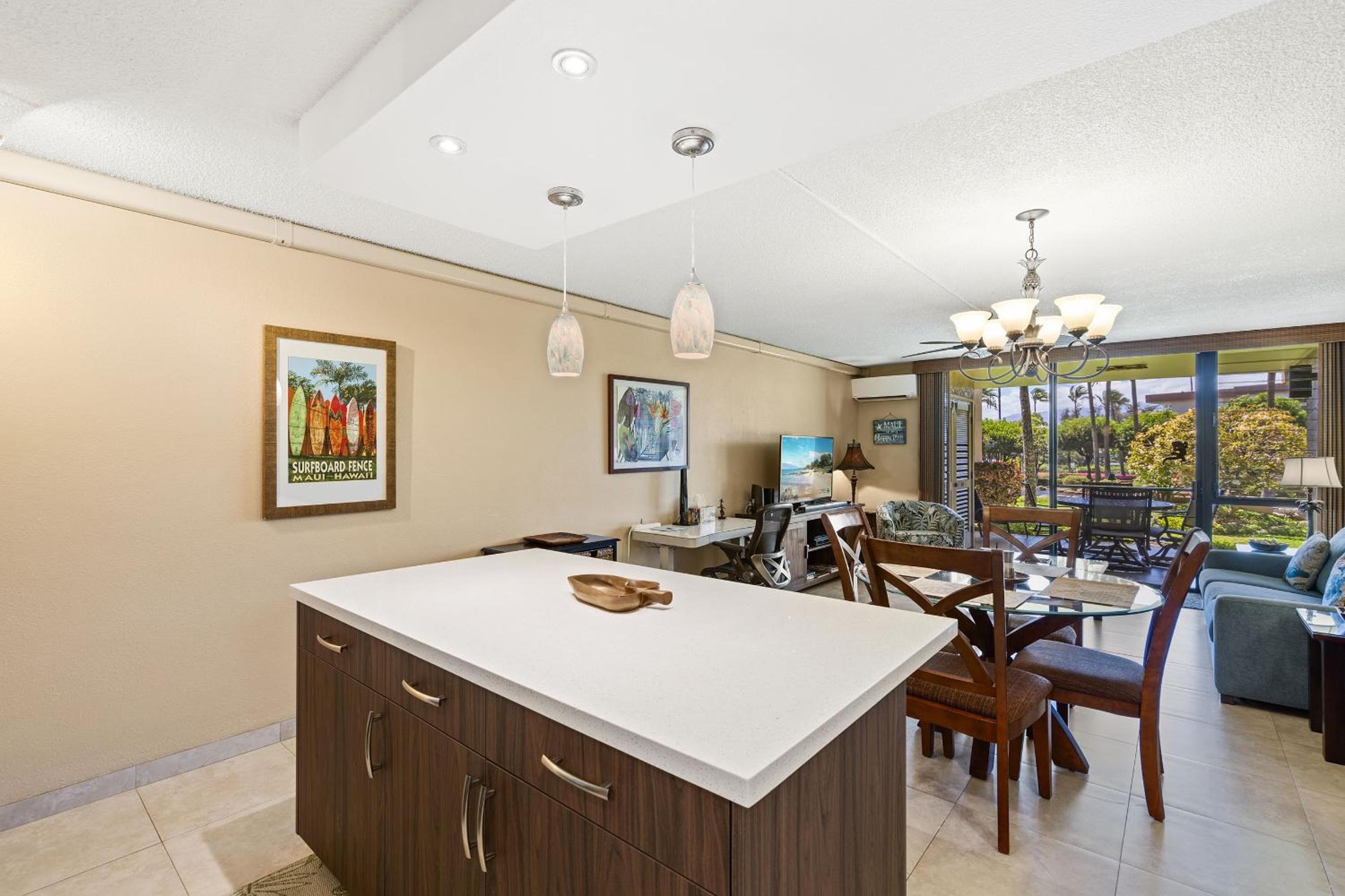 Kamaole Sands 10-113 - Ocean View, Ground Level, Stunning Renovation, Split-AC!