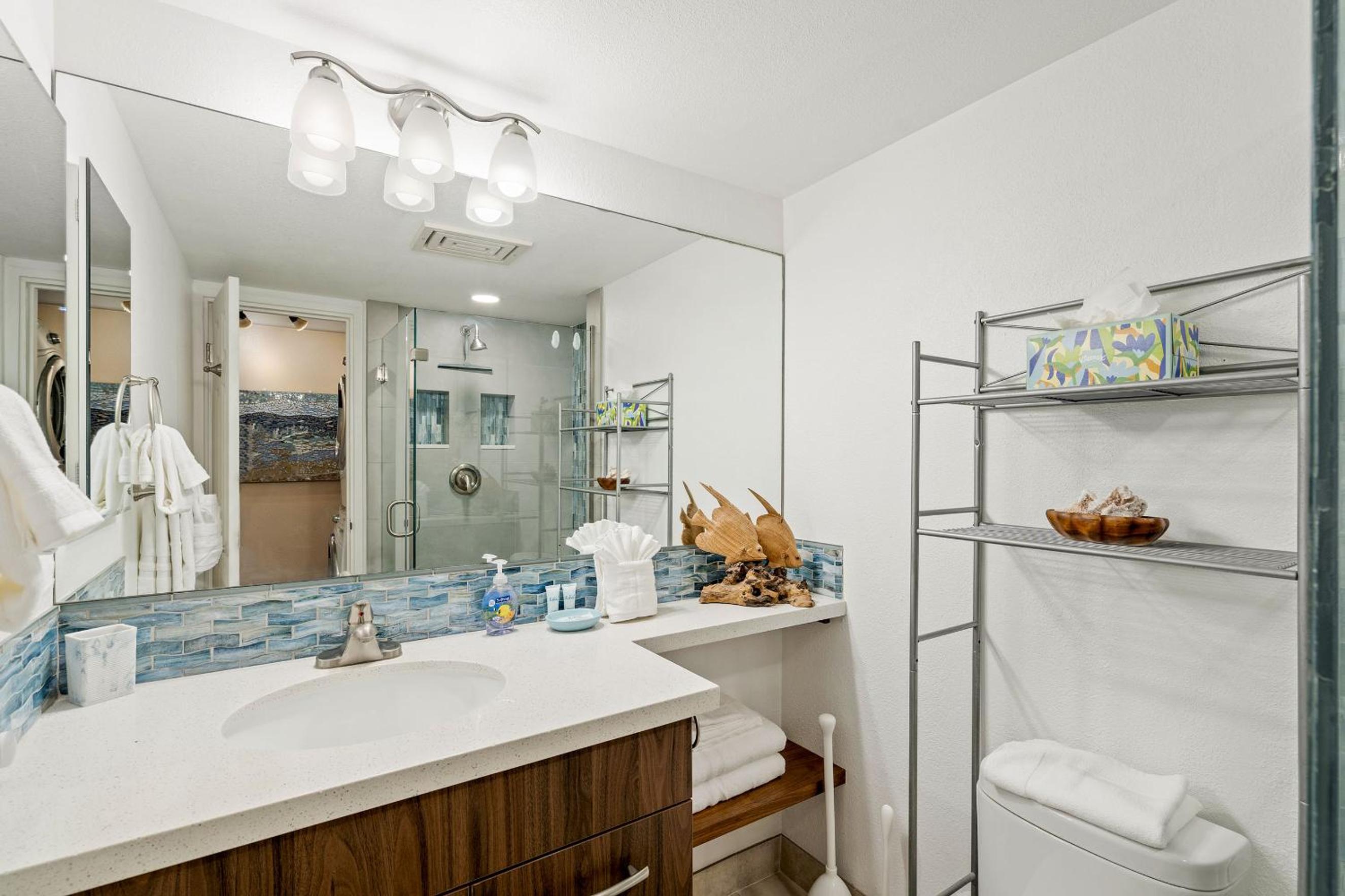 Kamaole Sands 10-113 - Ocean View, Ground Level, Stunning Renovation, Split-AC!