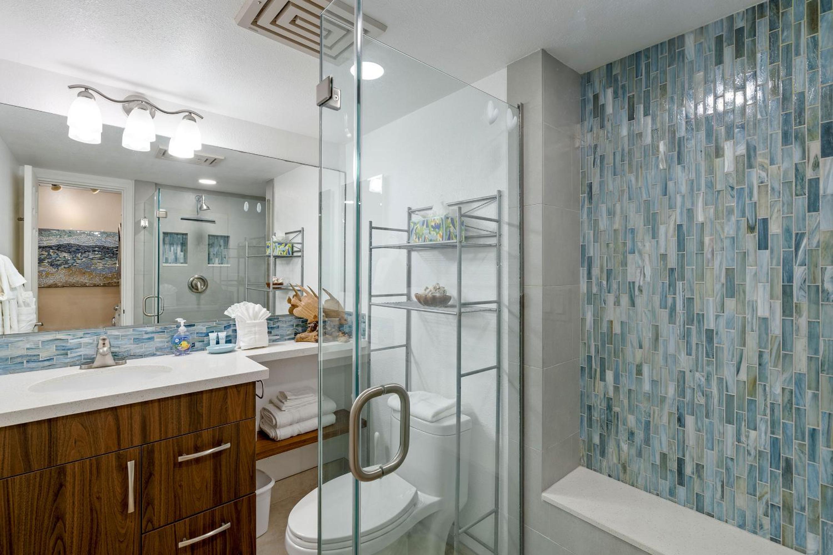 Kamaole Sands 10-113 - Ocean View, Ground Level, Stunning Renovation, Split-AC!