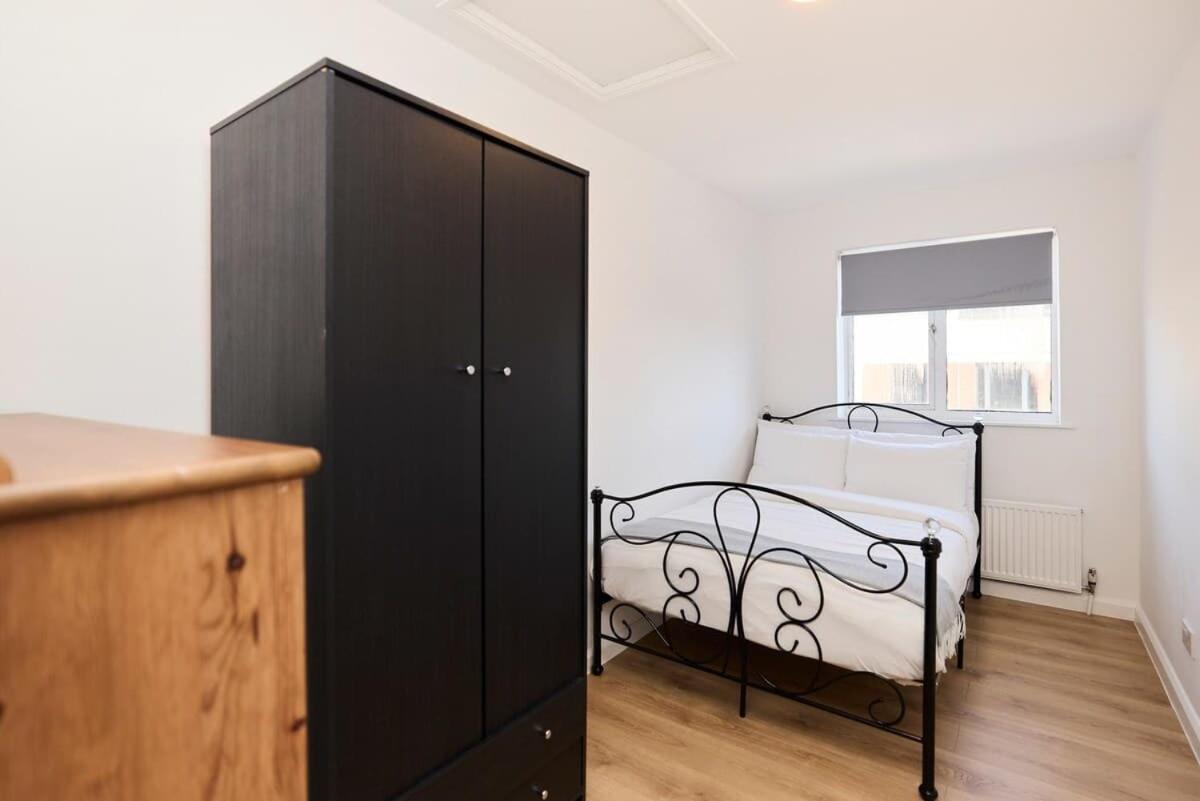 The West Hampstead Base - Central 2BDR Apartment