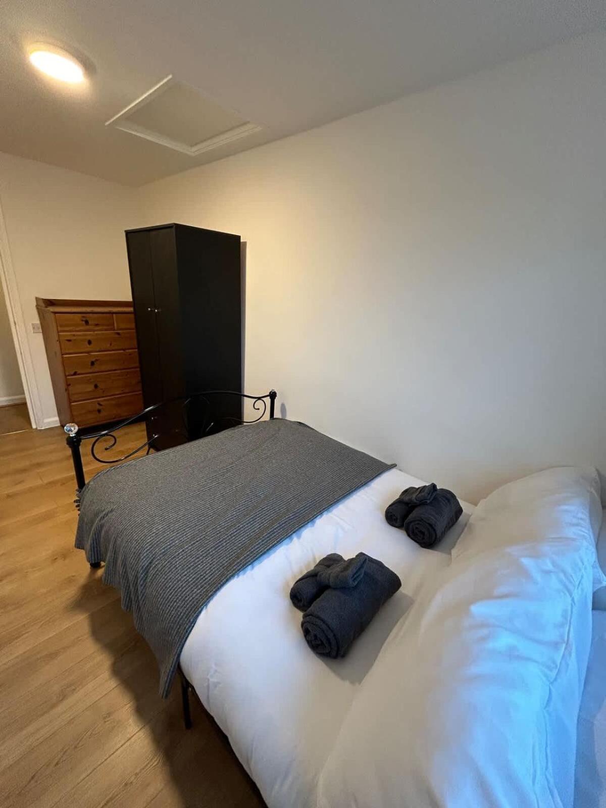 The West Hampstead Base - Central 2BDR Apartment