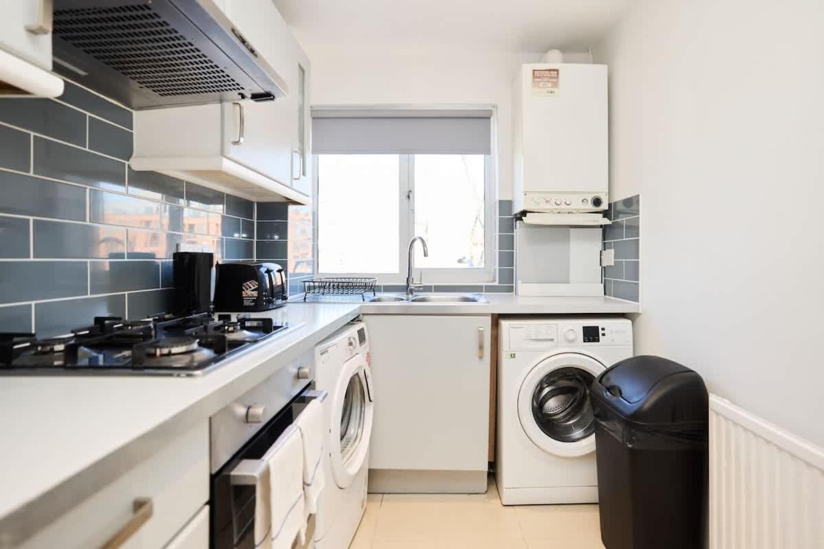 The West Hampstead Base - Central 2BDR Apartment