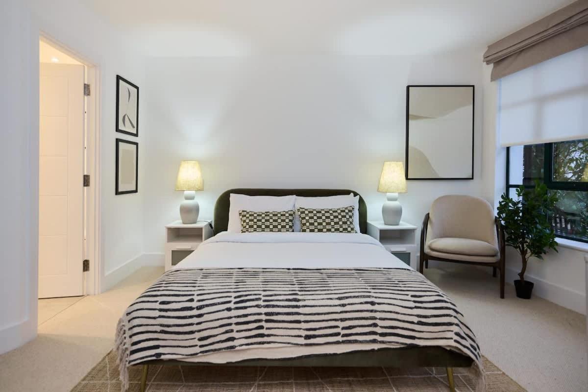 The Melbray Gem - 2BDR Apartment with Courtyard
