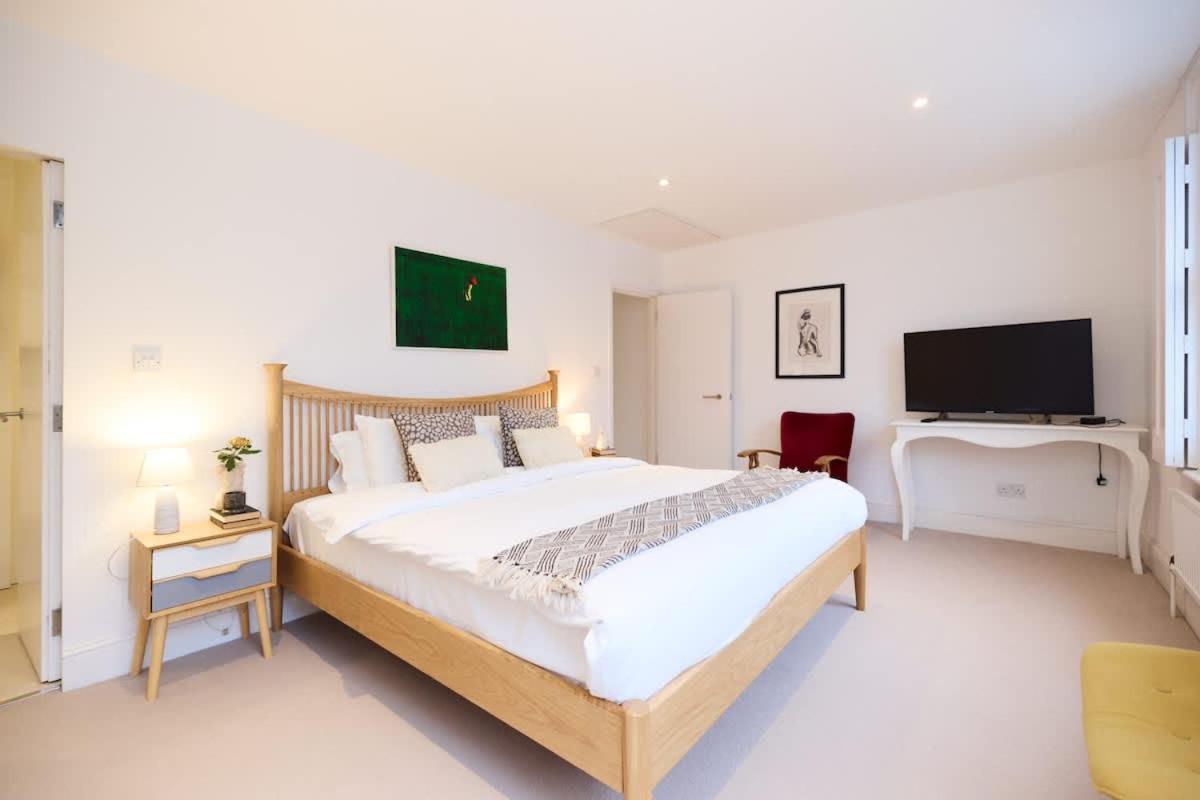 The Chelsea Classic - Splendid 3BDR House with Terrace