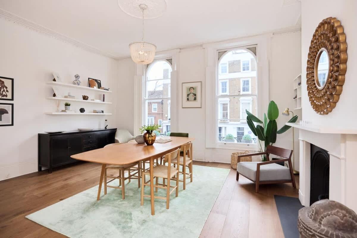 The Chelsea Classic - Splendid 3BDR House with Terrace