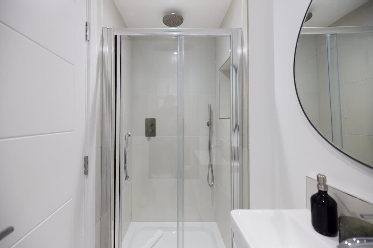 The Melbray Escape - Trendy 2BDR apartment