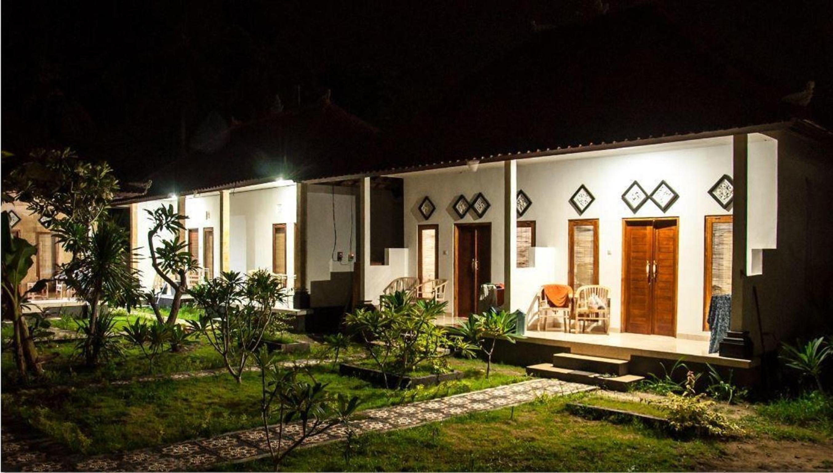 Nyoman Guesthouse and Grill