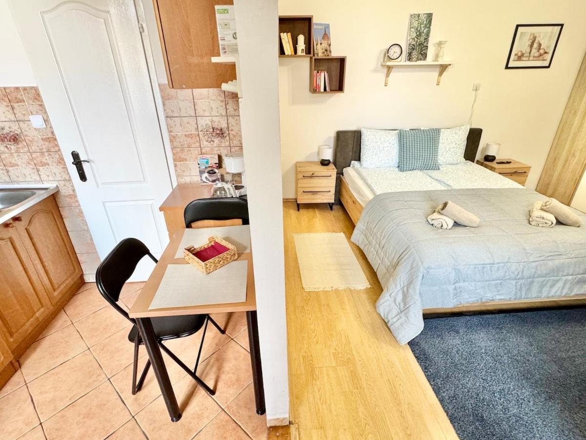R27 Central Cozy