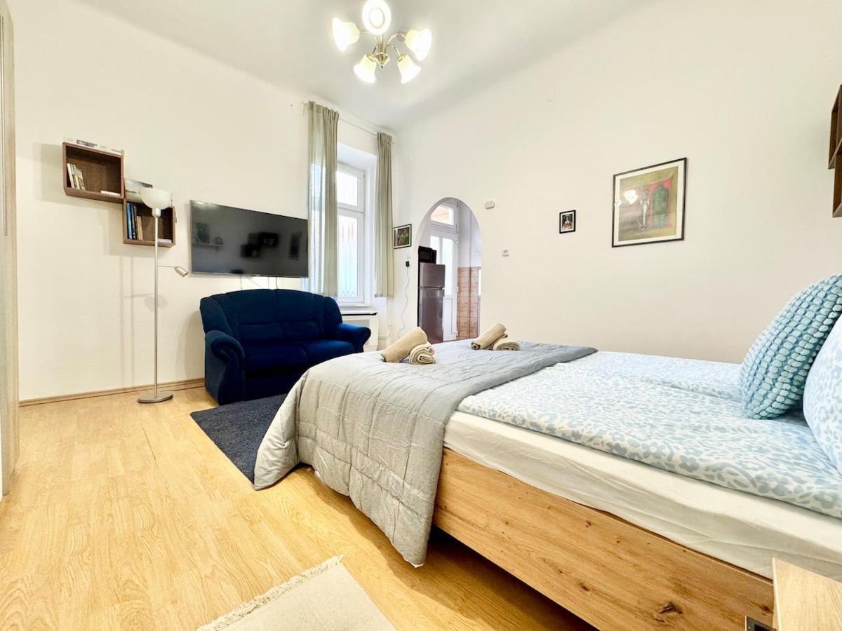 R27 Central Cozy