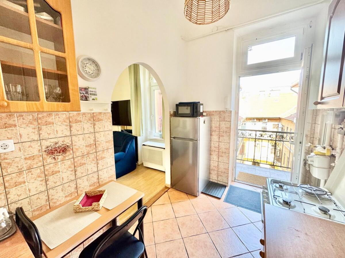 R27 Central Cozy