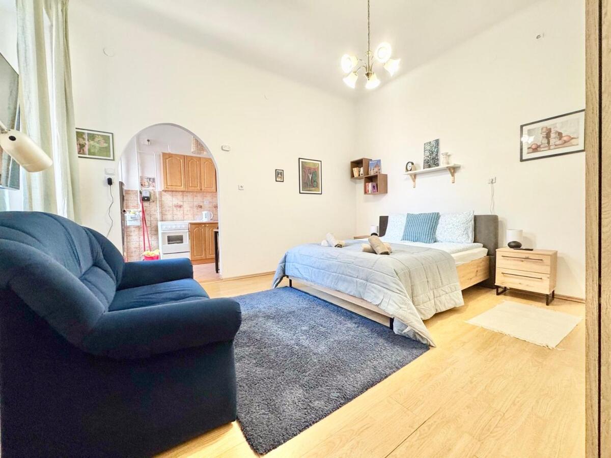 R27 Central Cozy