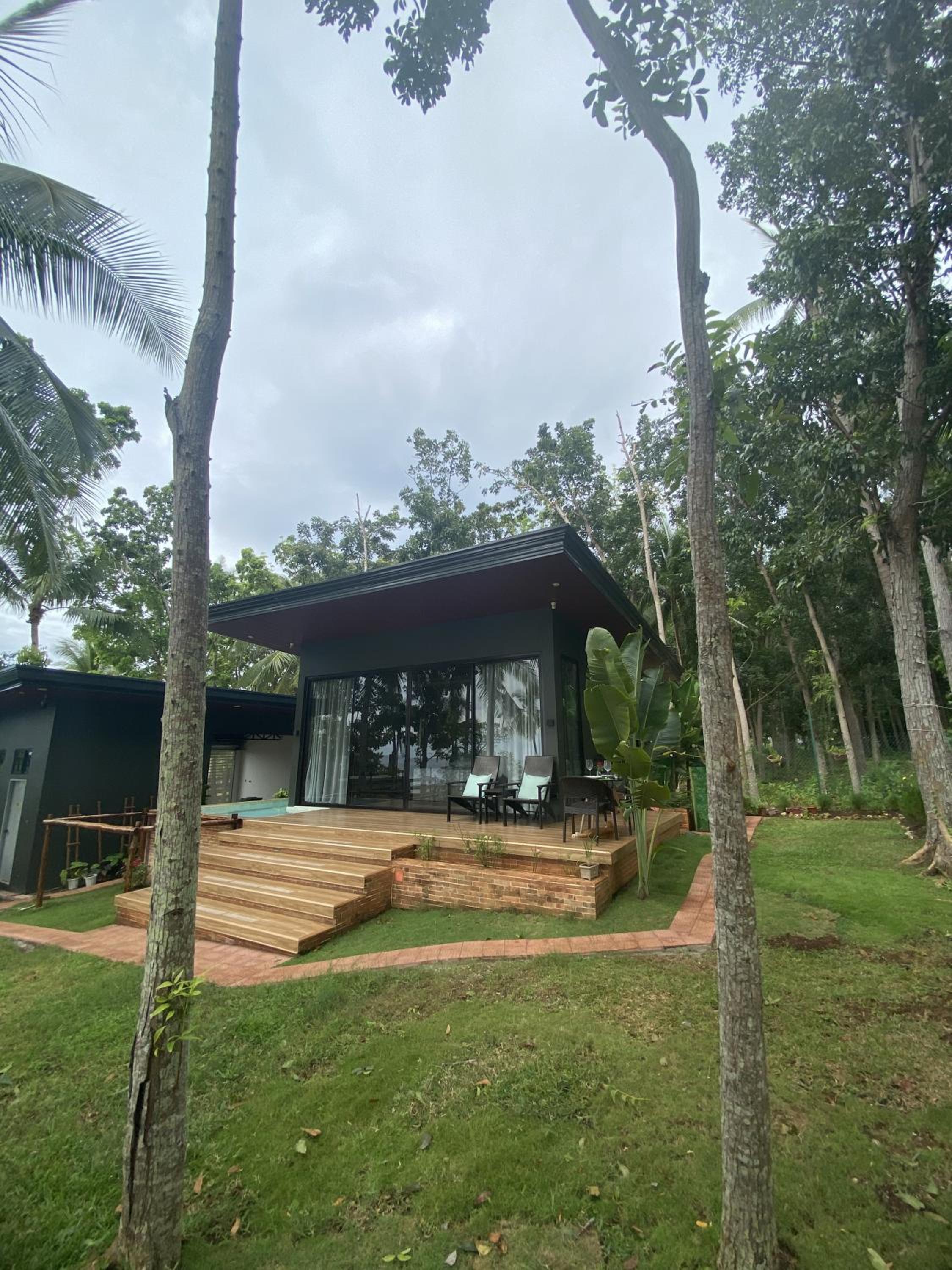 Jako Doma Beachfront Cabana