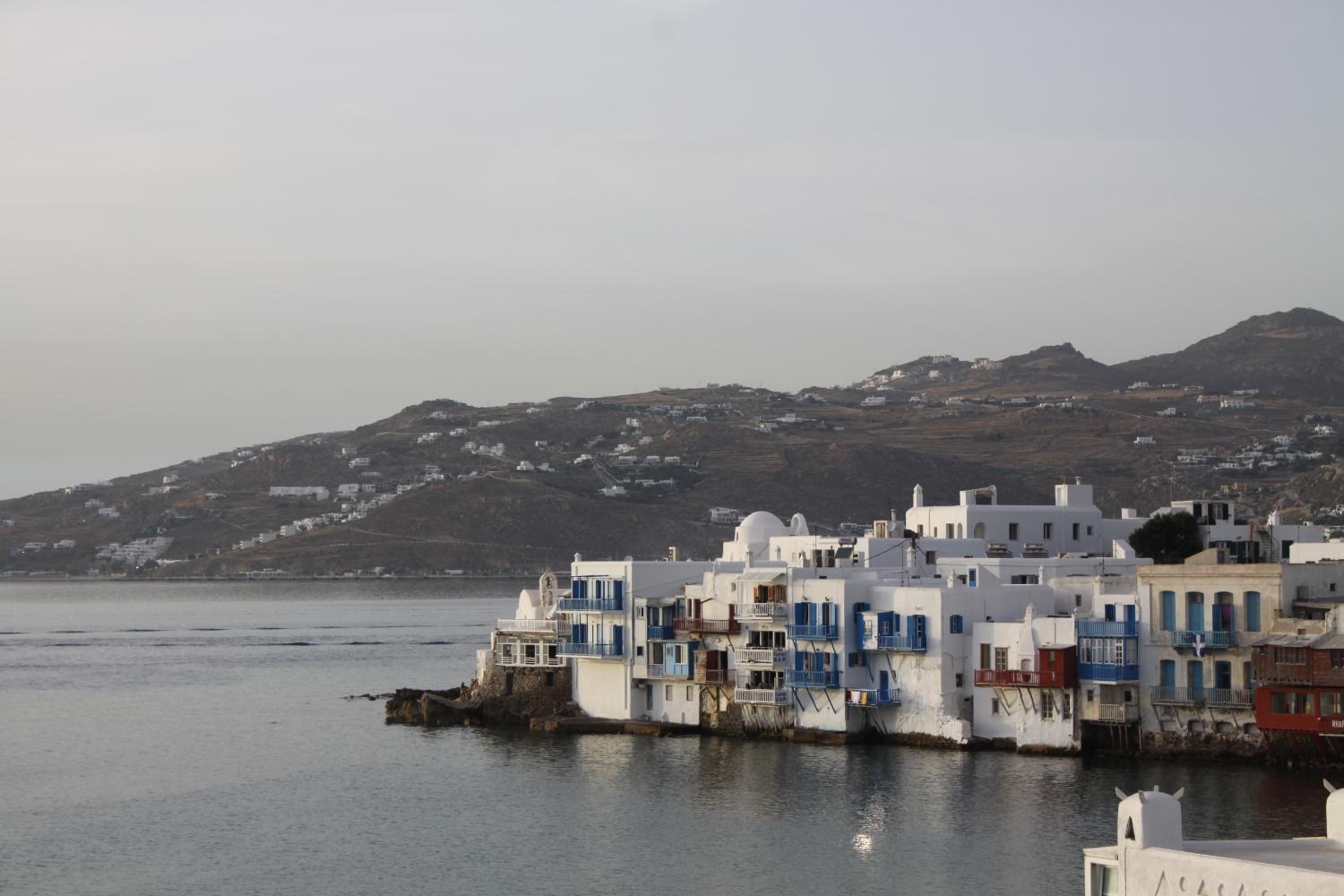 Bluetopia Suites
